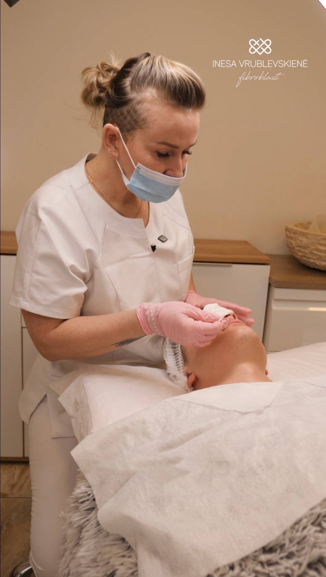 Inesa Vrublevskienė Fibroblast - Odos estetikė Facebook ad: Veido odos būklės gerinimas