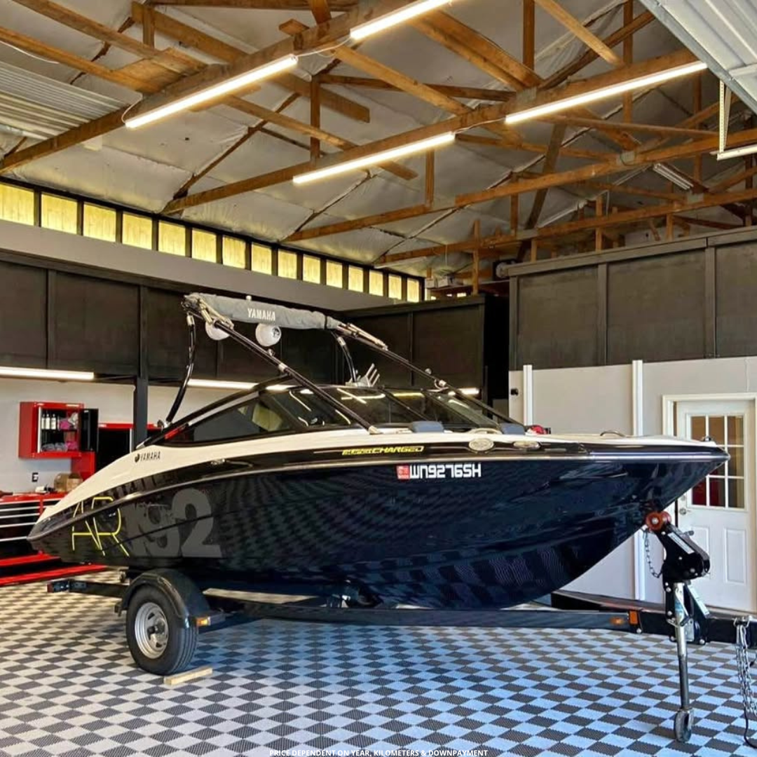 Boat Deal Canada Facebook ad