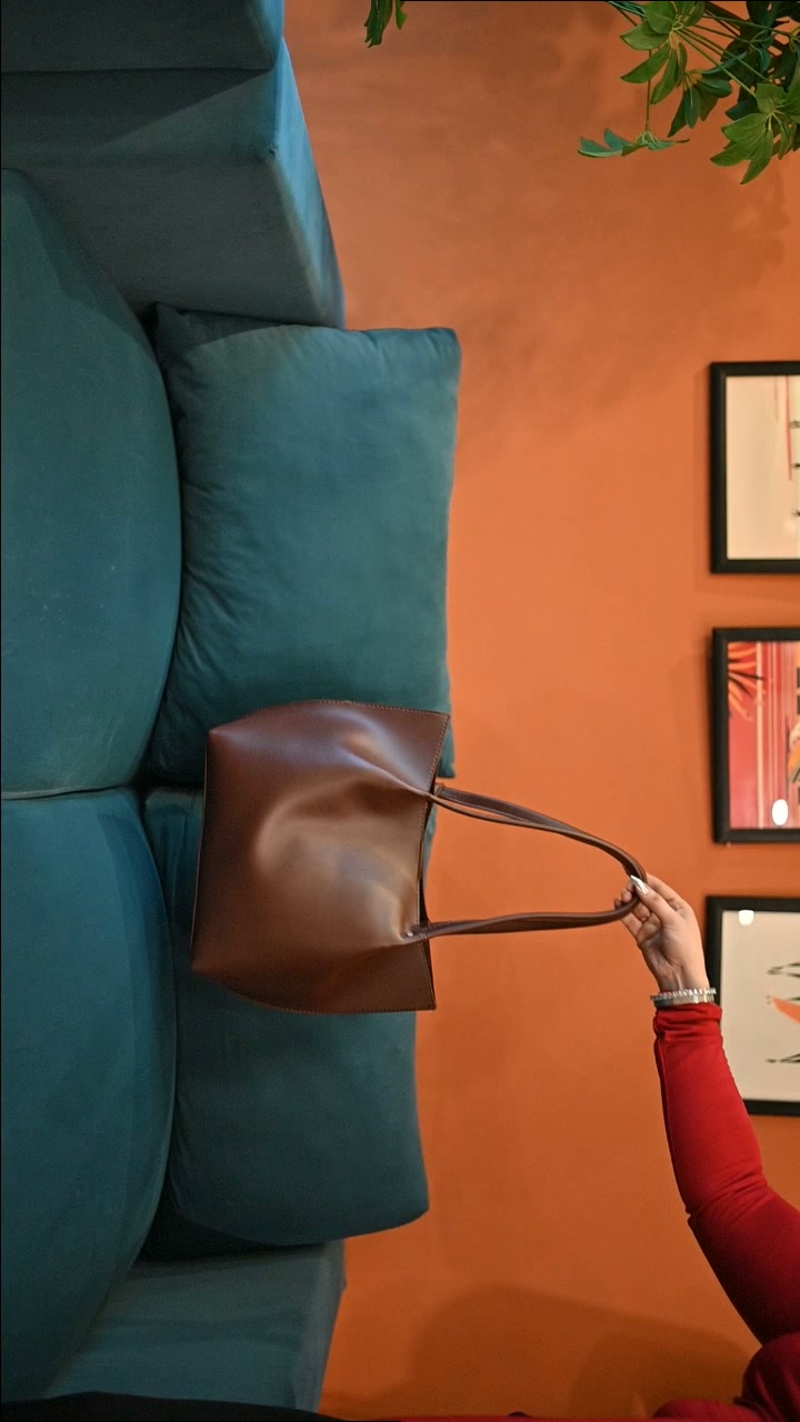 Lyana Facebook ad: Grab Your Perfect Bag
