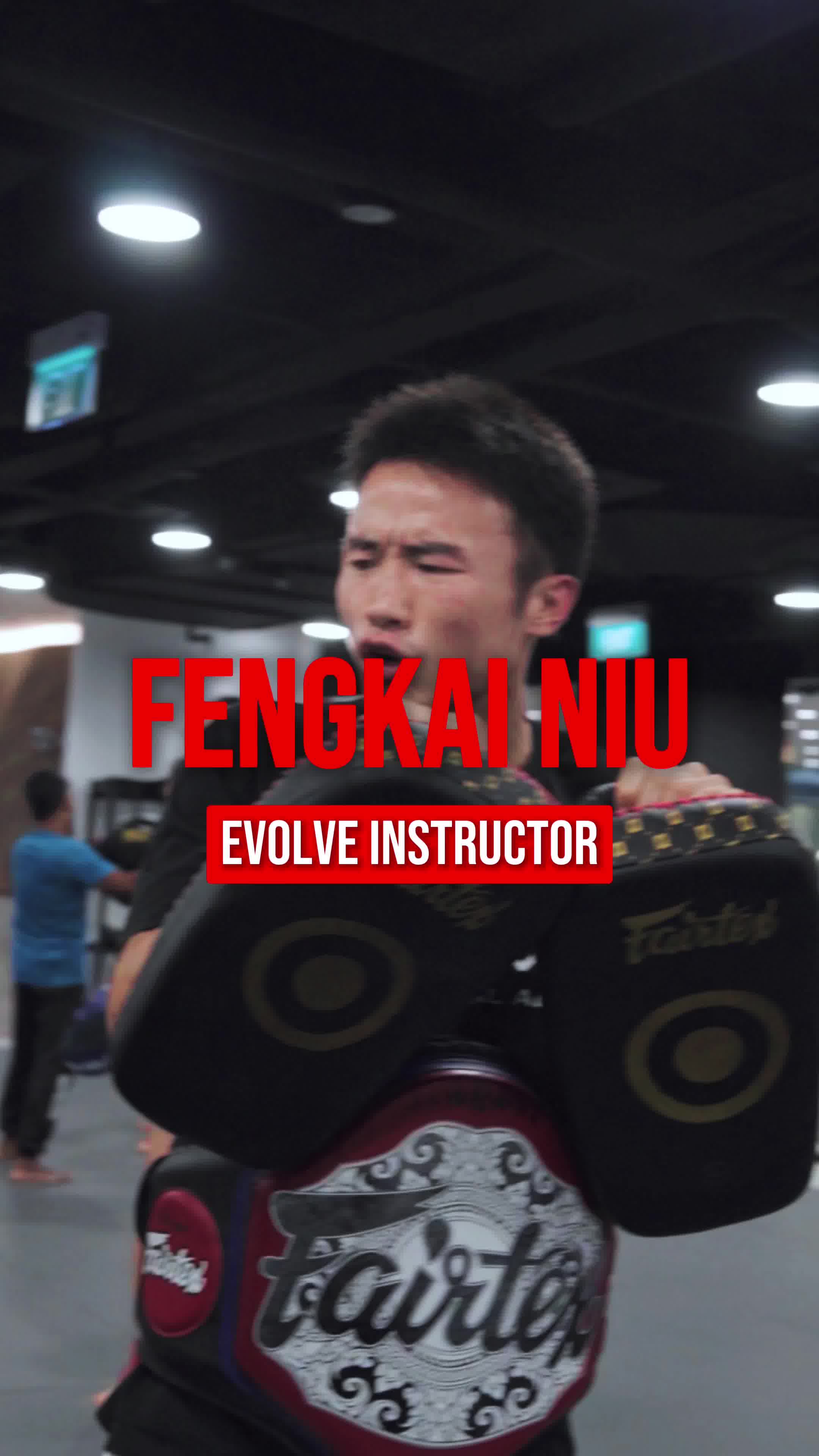 Evolve MMA Facebook ad: Sign Up For A Complimentary Trial Class!