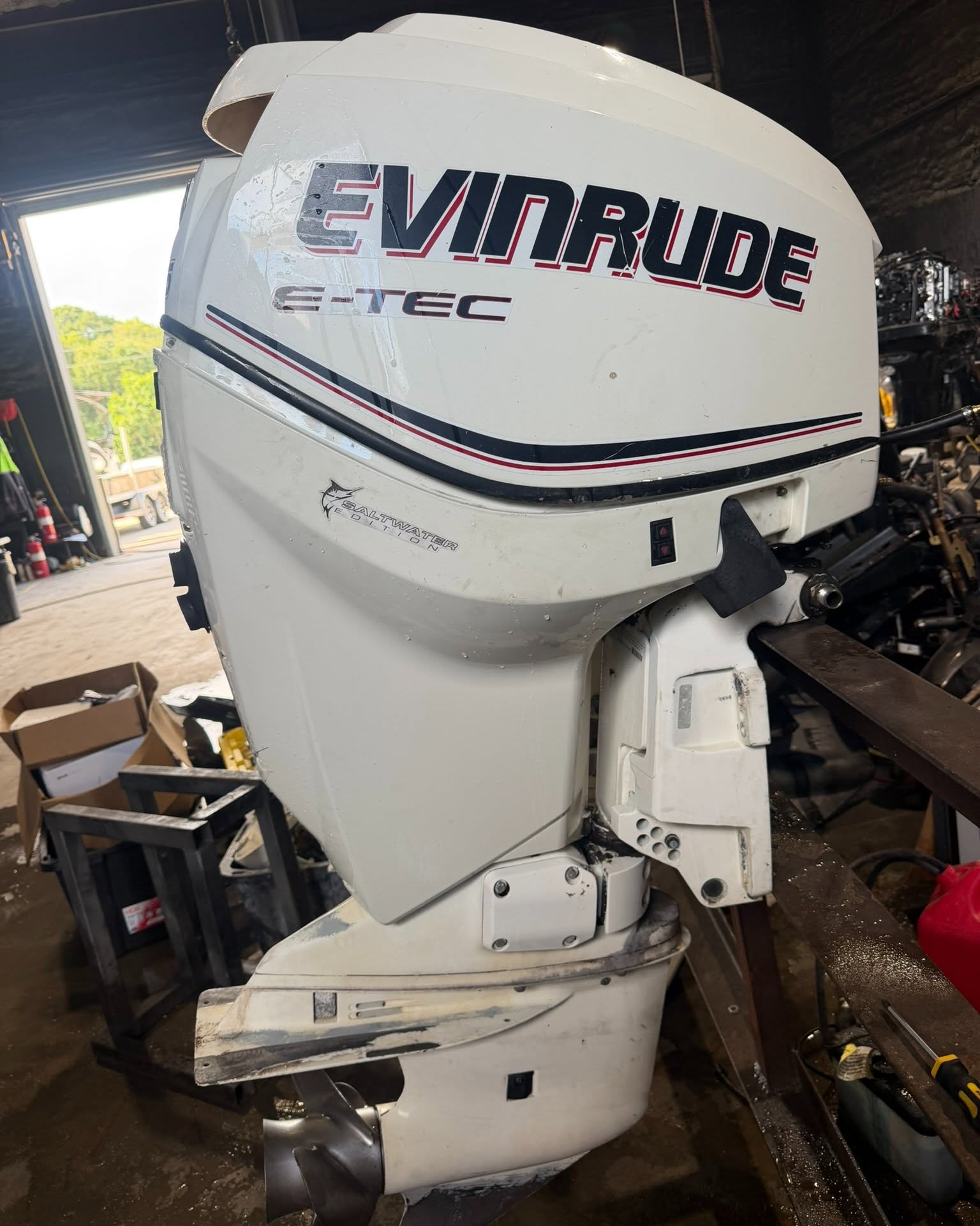 Sunset Marine Sales Facebook ad: 2007 Evinrude E-TEC 115HP Outboard Motor, 20 Shaft | 683…