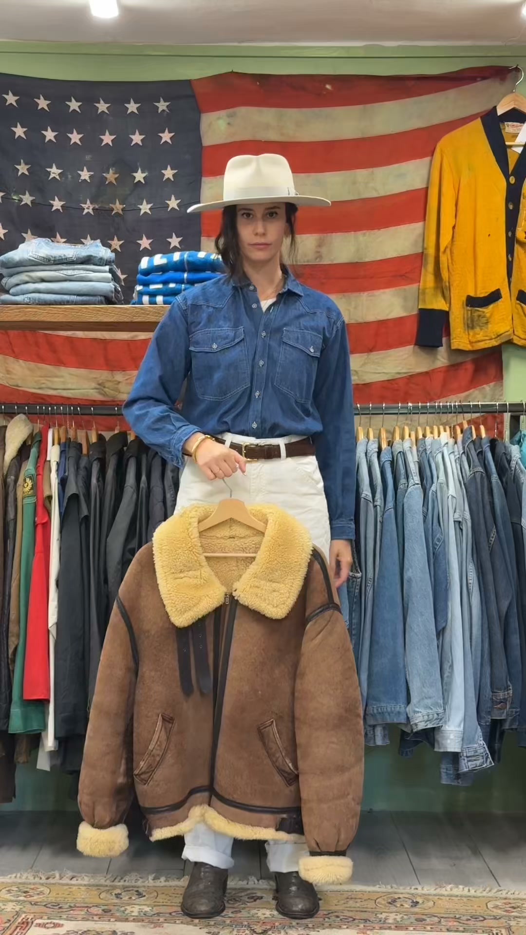 Fangovintage Facebook ad: Il tuo prossimo pezzo preferito ti aspetta.