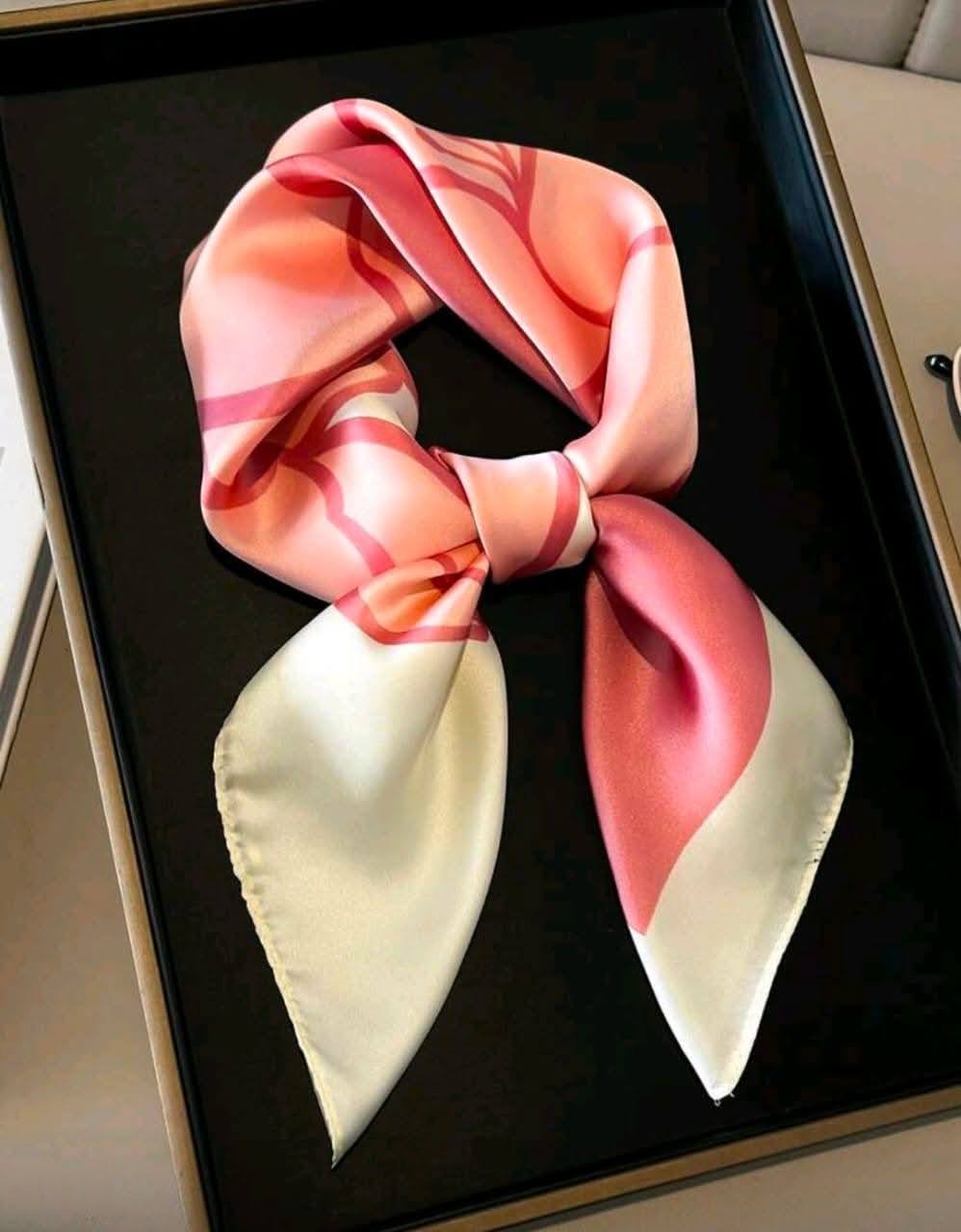 Festiv'All Facebook ad: CARRÉS DE FOULARD