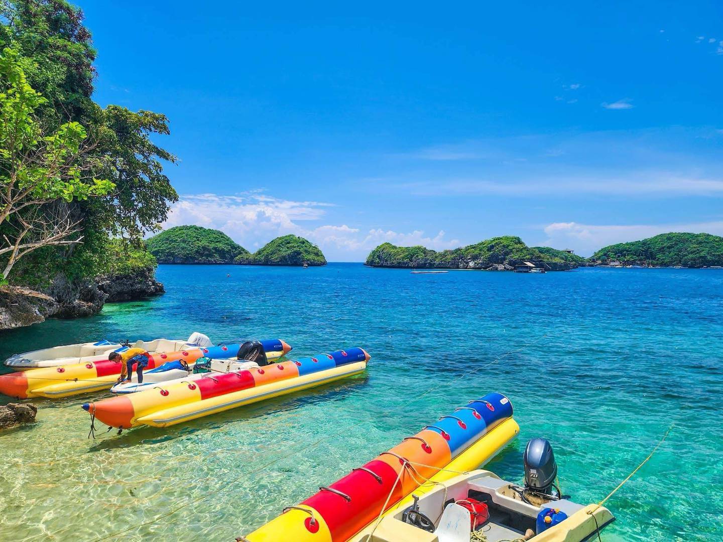 MMC Travel and Tours Facebook ad: HUNDRED ISLANDS PANGASINAN