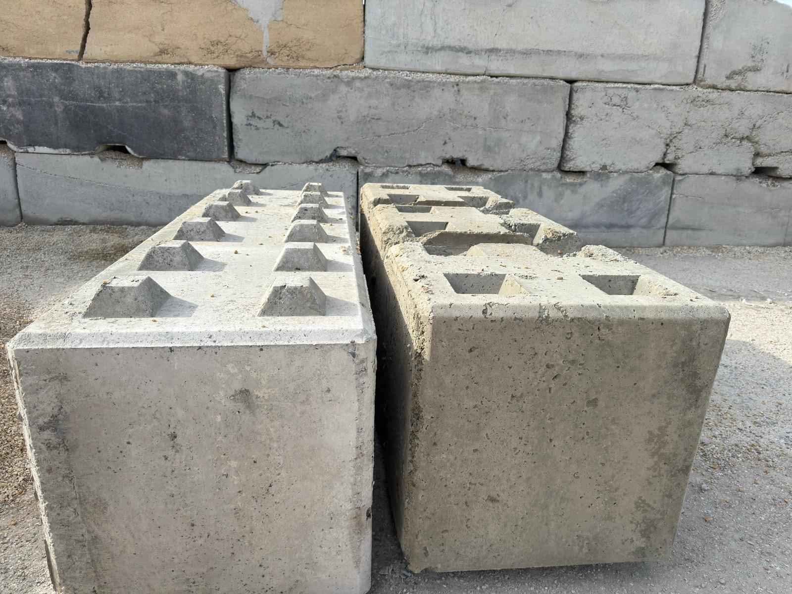 Jaskaran Singh Facebook ad: Concrete block