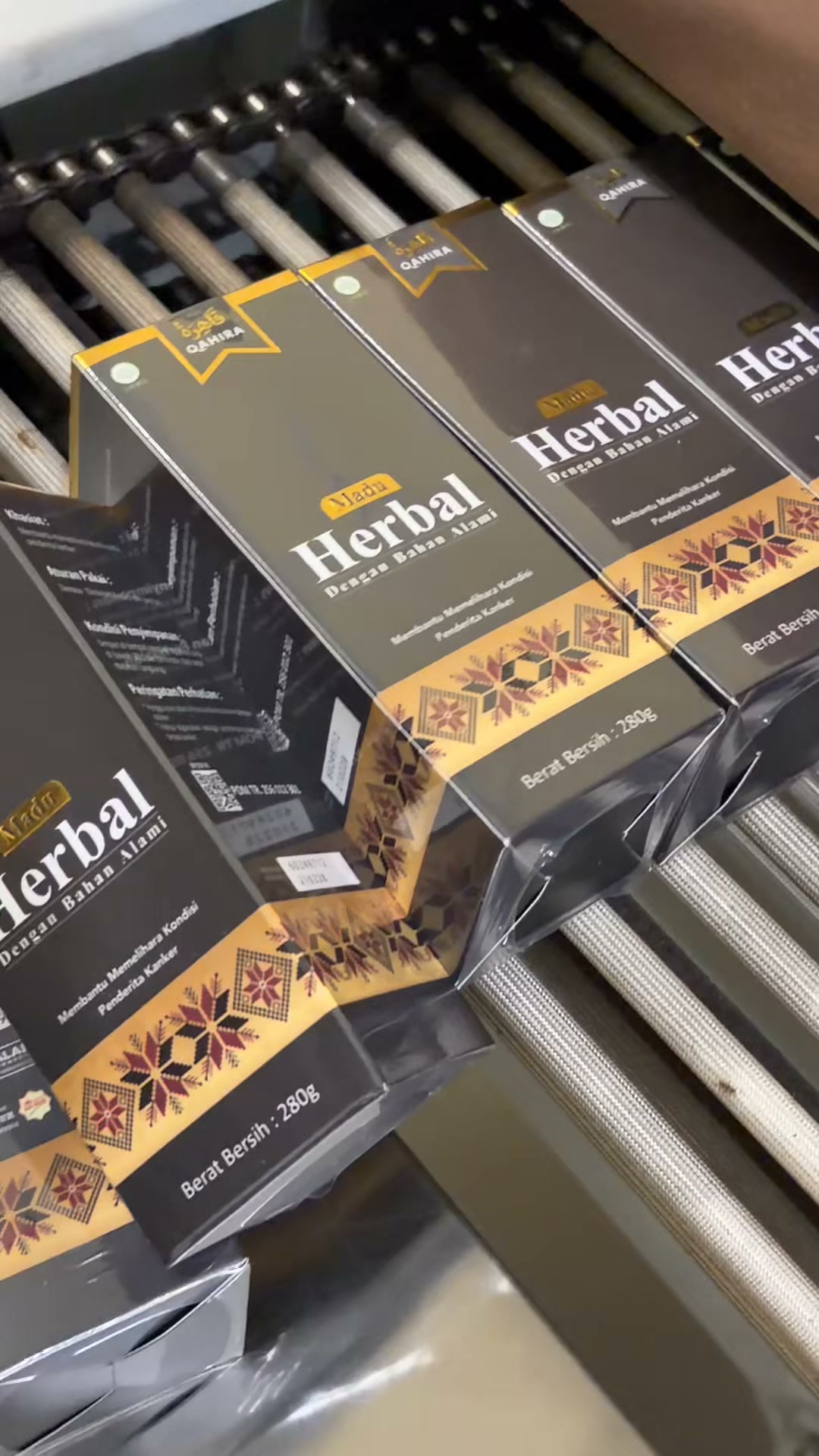 Pabrik Maklon Herbal Facebook ad: Konsultasi Gratis!