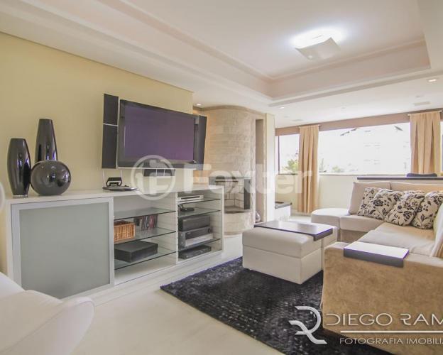 Imovelweb Facebook ad: A casa com tudo o que você precisa…