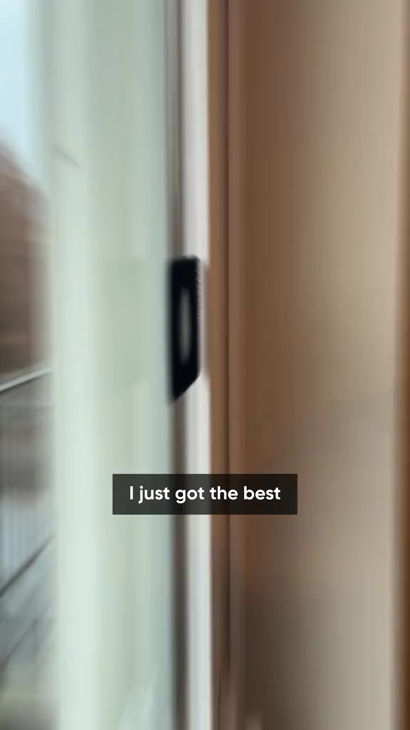 Wyze Facebook ad: 10 Seconds to Outdoor Security (No Ladder Needed)