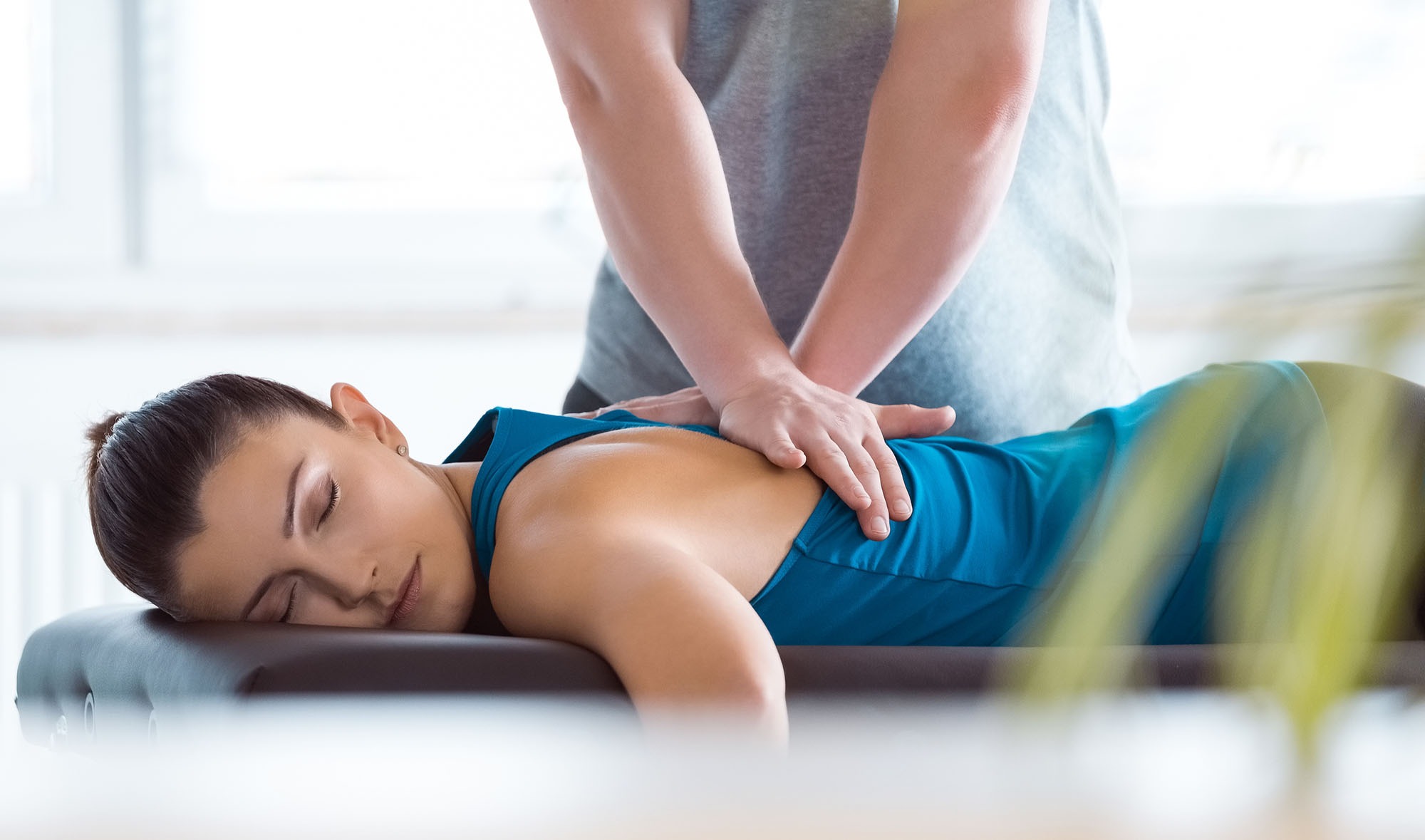 Insight Healthcare Facebook ad: Looking for a Good Osteopath? Recommended by our locals!