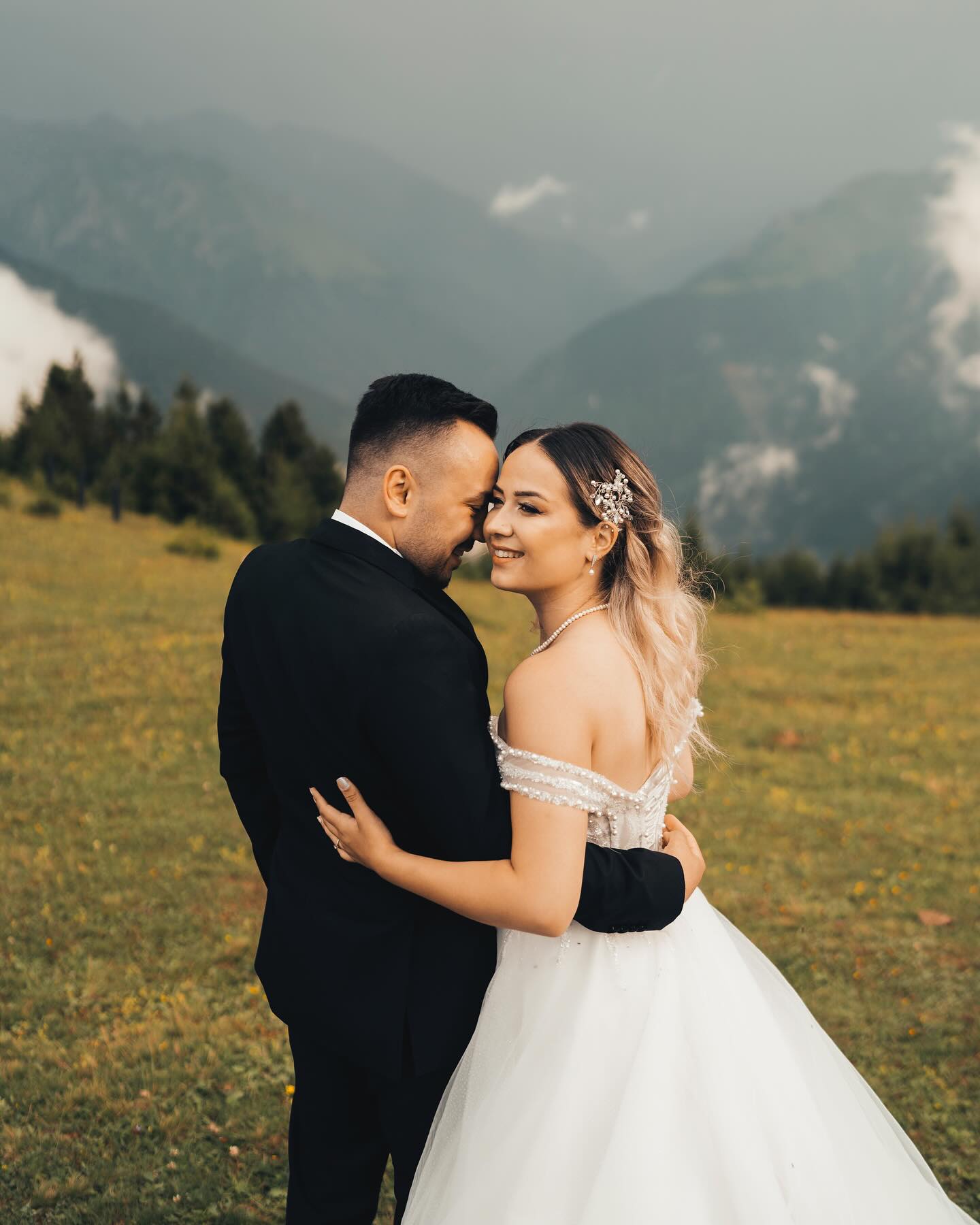 Koray YAPIM Hopa Fotograf Platosu Facebook ad: Yaren Anıl