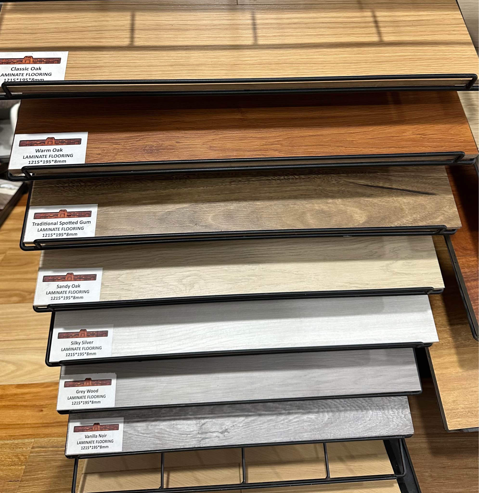 Rif Aba Facebook ad: Laminate Flooring 8mm EOFY Sale