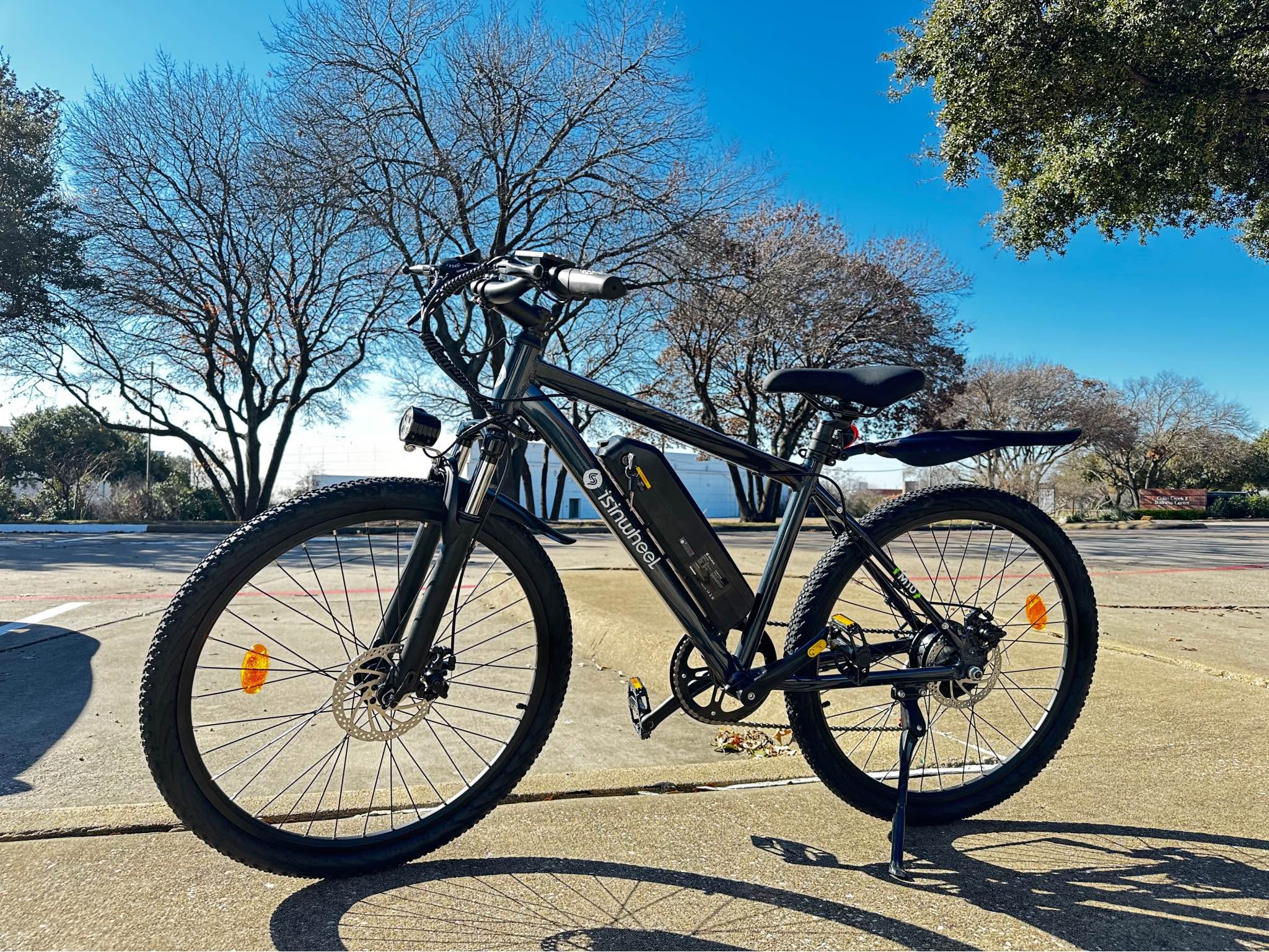 Jun Zhang Facebook ad: M10 E-Bike, up to 20 MPH and 40 Miles, 26 Tires, 500 W…