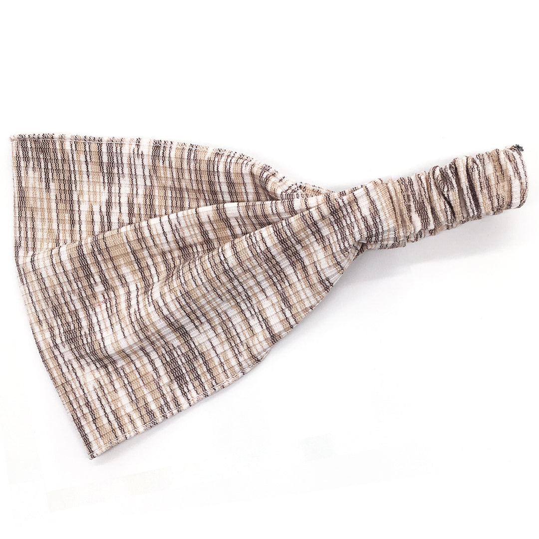 Moose Girl Facebook ad: Scarves that speak volumes: Explore MooseGirl's stunning…