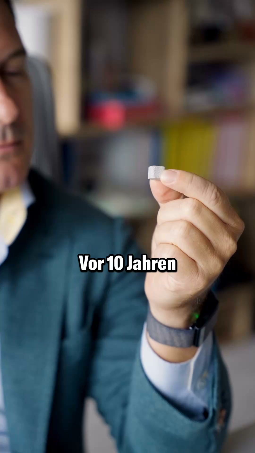 waterdrop Facebook ad: Wir haben Geburtstag, aber das Geschenk bekommst du!