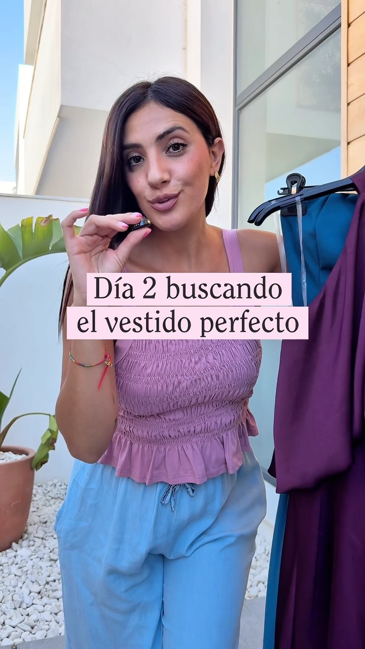 MasQguapas Modas Facebook ad: ¿Me veis con alguno de estos o seguimos…
