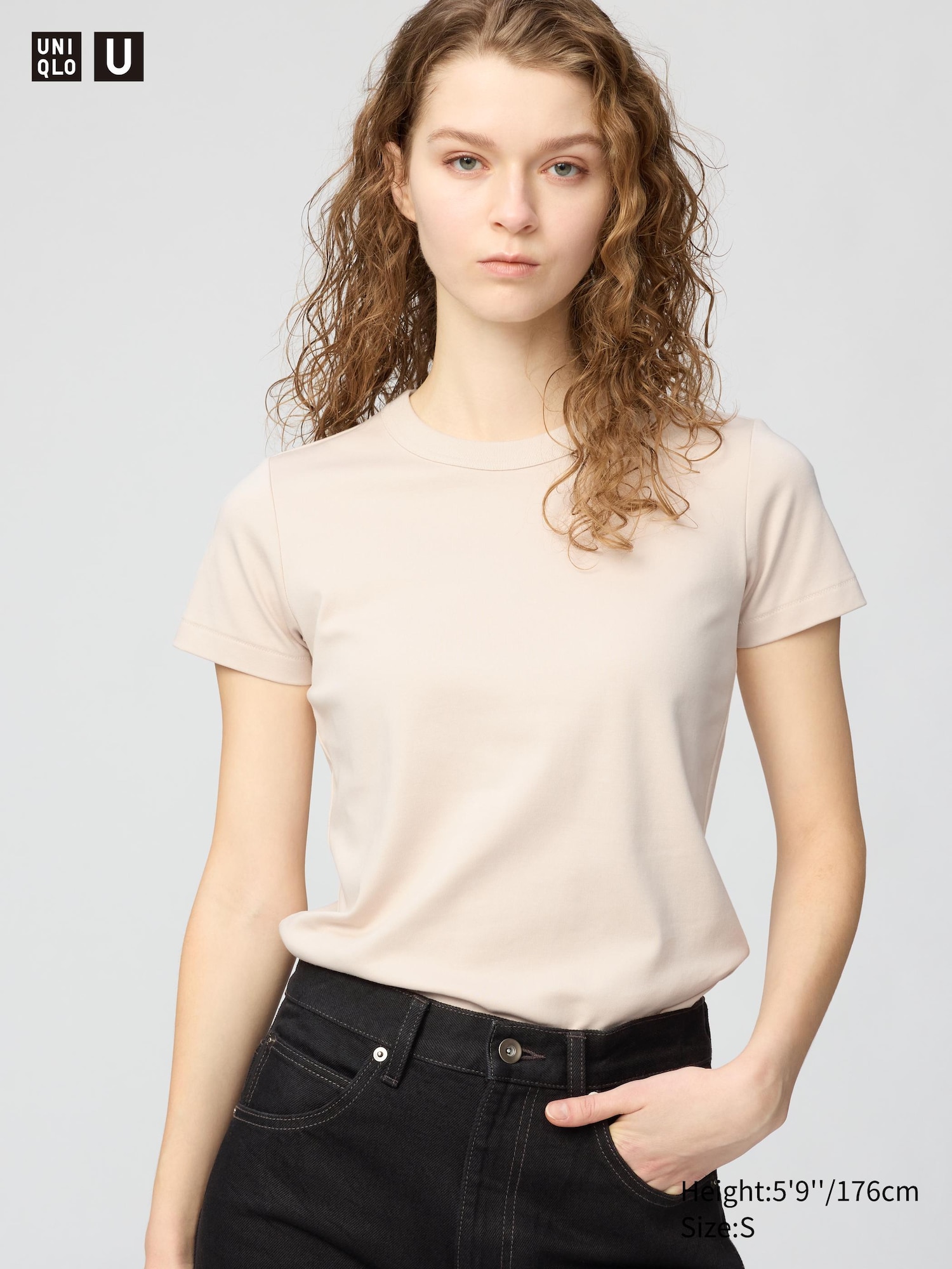 UNIQLO Europe Facebook ad