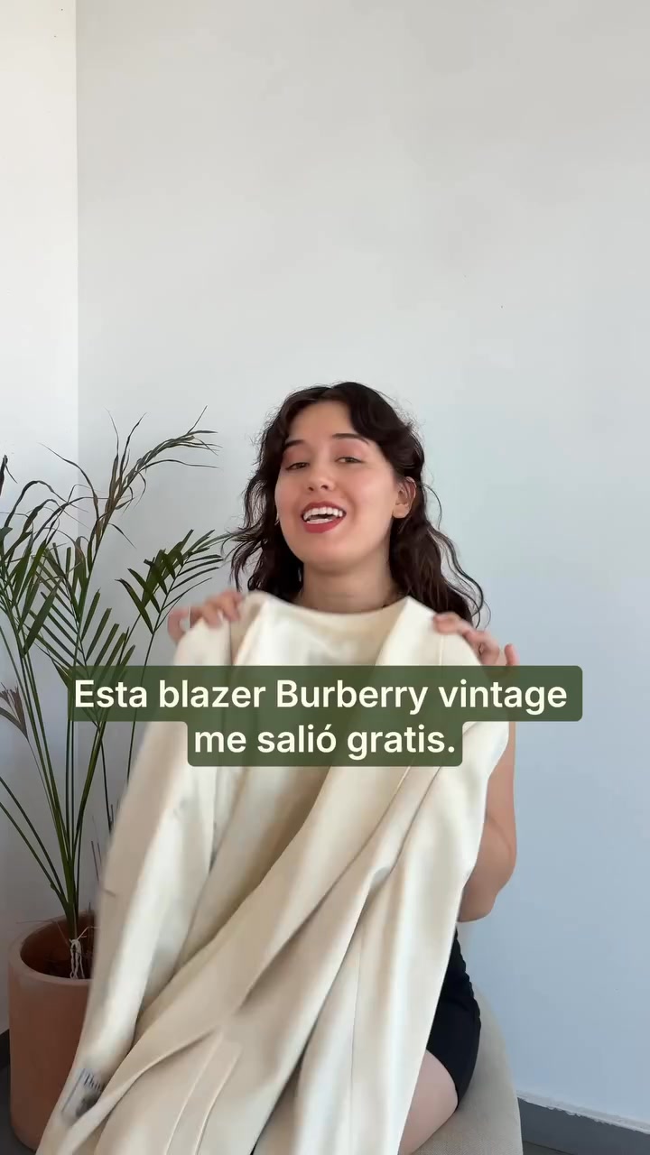 PERCENTIL Facebook ad: Estilo con criterio, no por impulso.