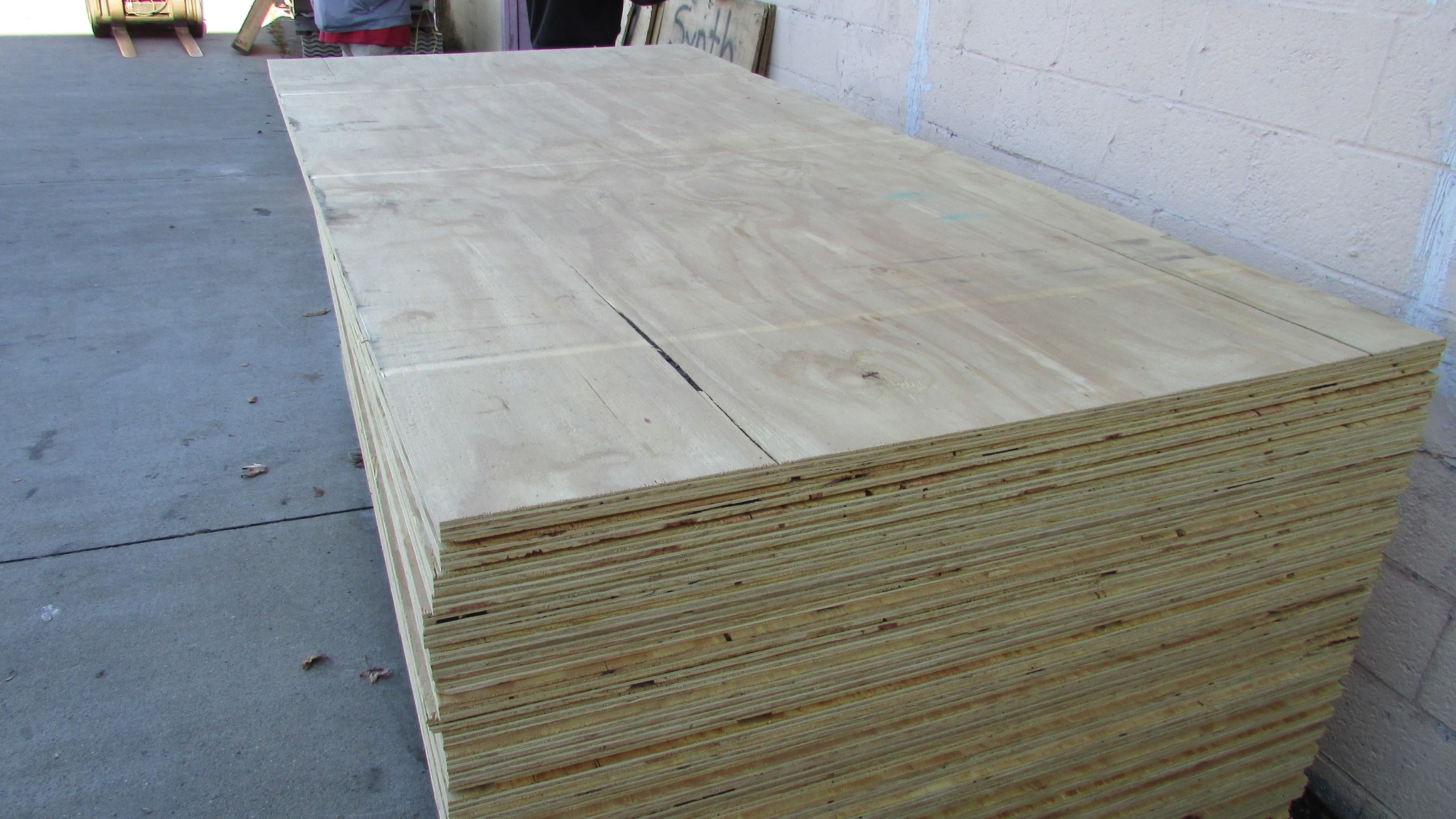Pete Hernandez Facebook ad: 3/4 SECONDS PLYWOOD 29.50 EACH