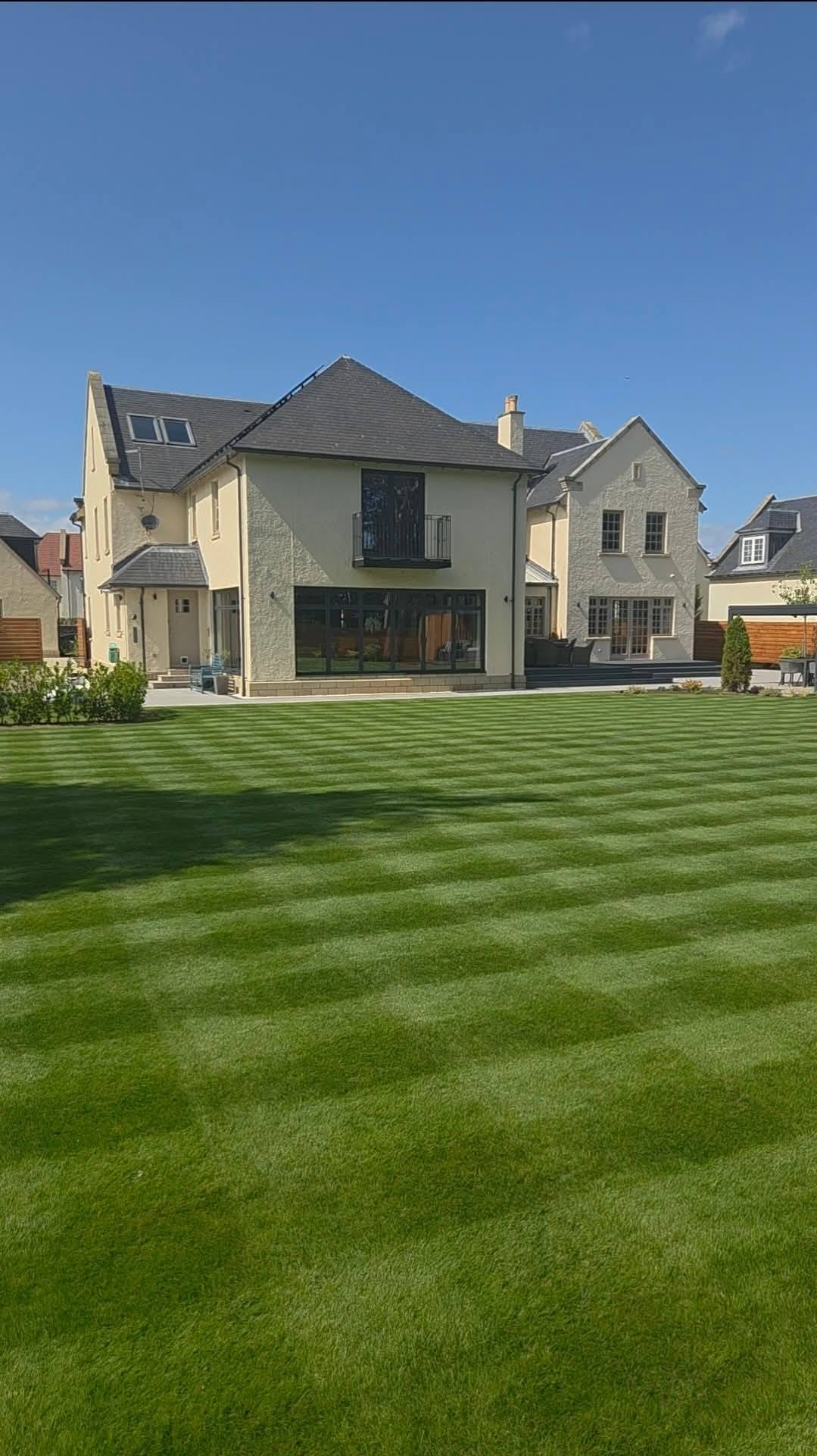 DSM Lawn & Landscape Facebook ad: Fancy your lawns looking like this?