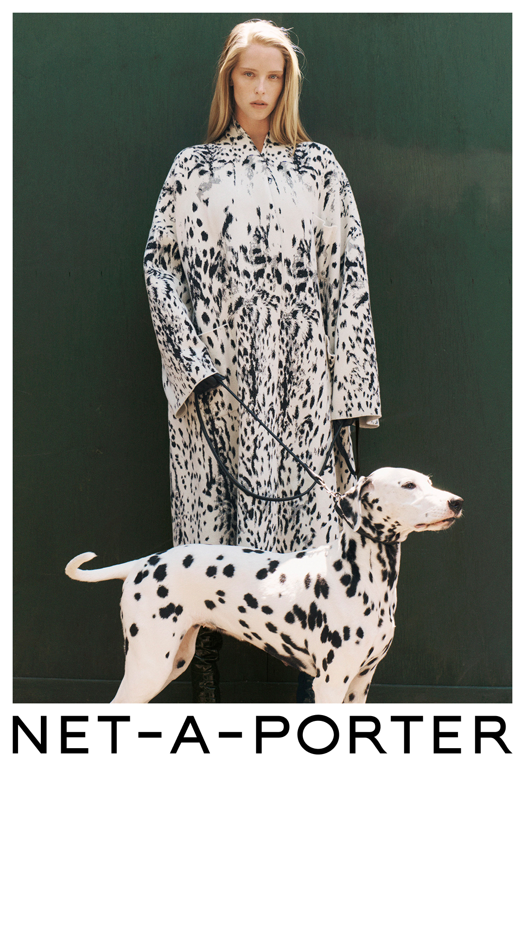 NET-A-PORTER Facebook ad: New season loading