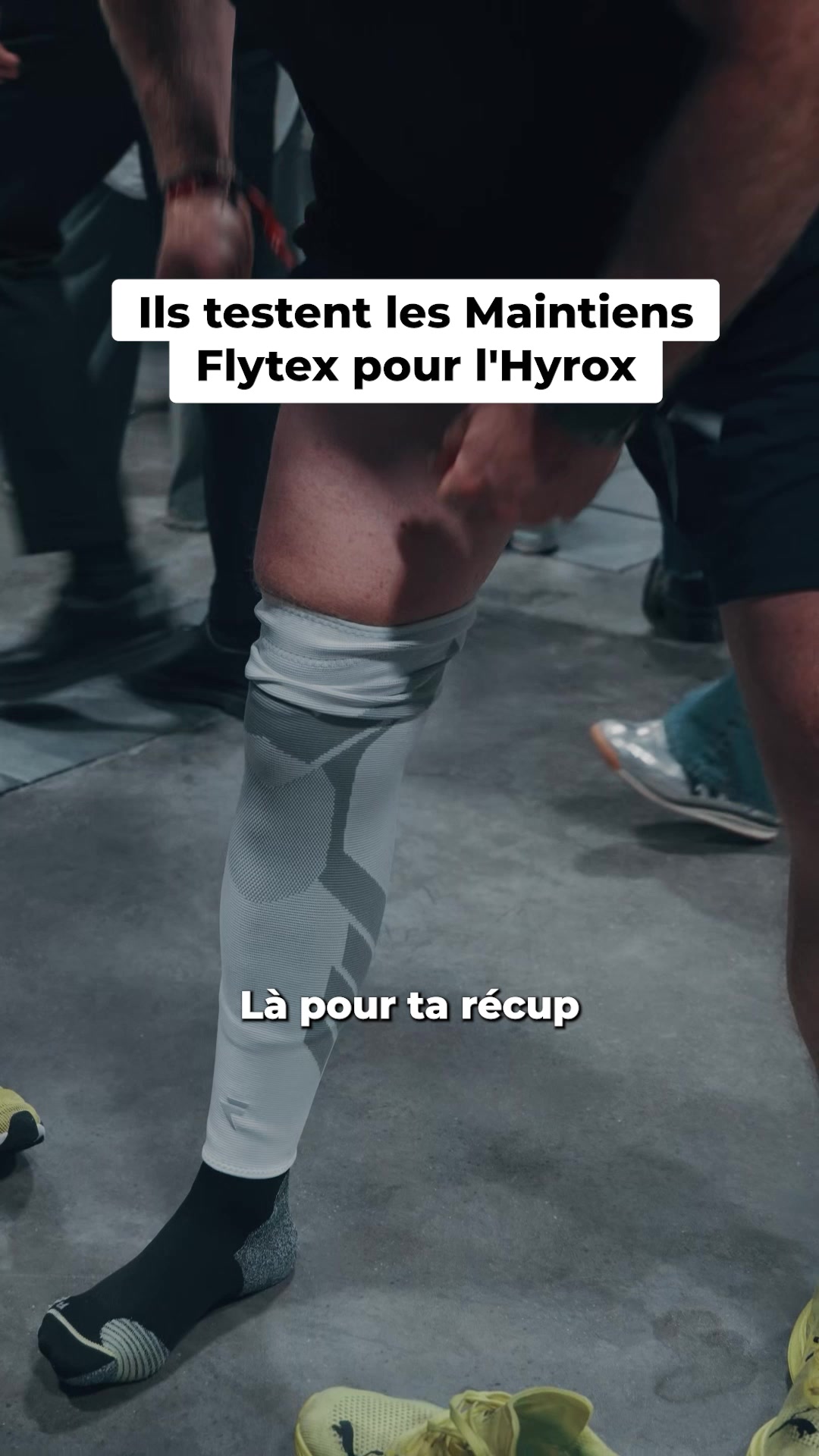 Genoux en carton Facebook ad: Soulage et protège les genoux
