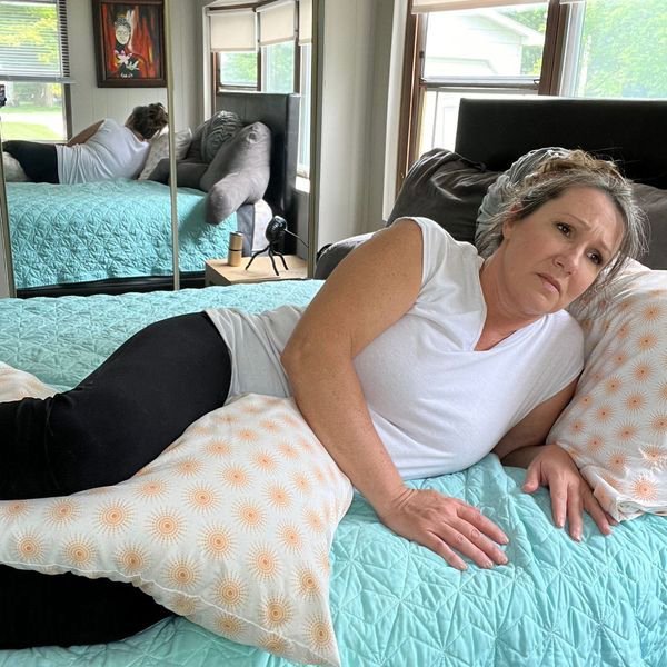 Sandra Hillings Facebook ad: 12 years of joint pain gone in 15 minutes?