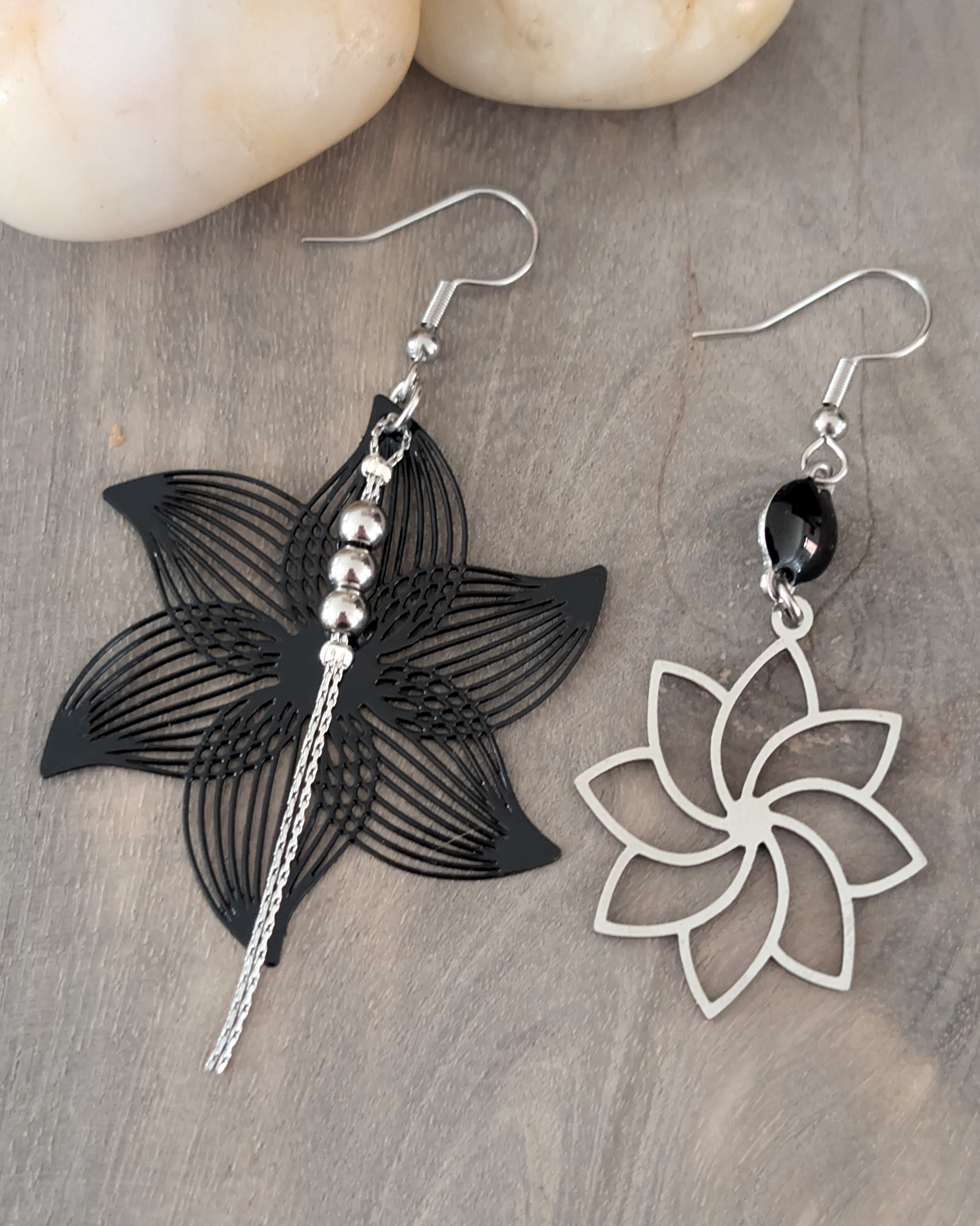 Manaolys Facebook ad: Des bijoux artisanaux uniques pour révéler votre…