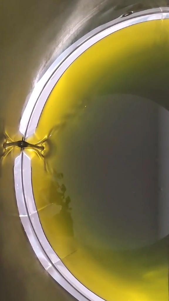 Edia Premium Olive Oil Facebook ad: Discover the Taste of Quality!