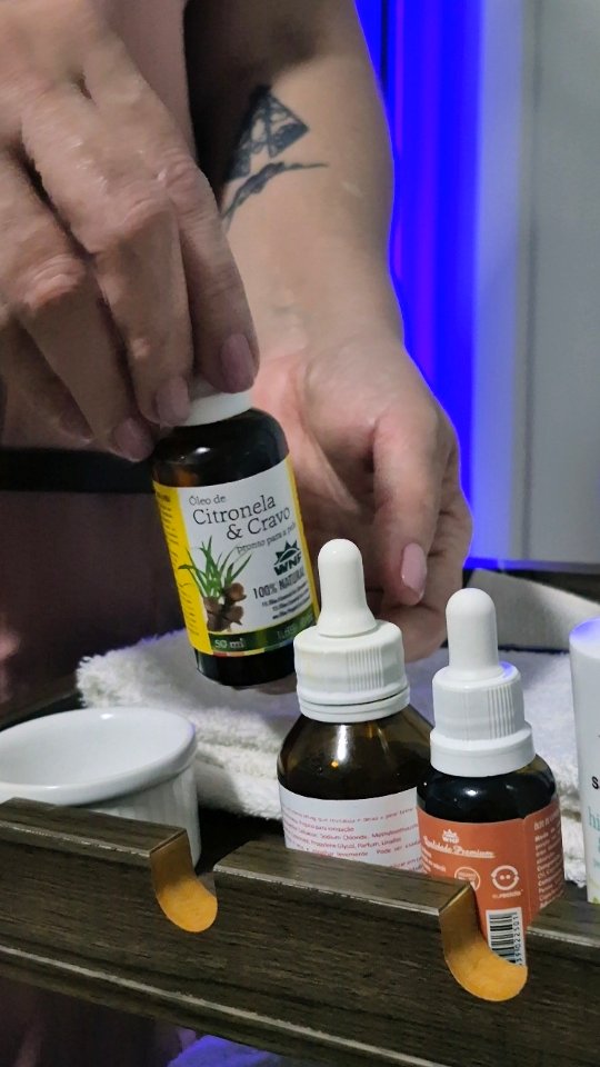 Silvana Bressan Massoterapeuta Facebook ad: Cansaço, dores no corpo ou estresse constante?