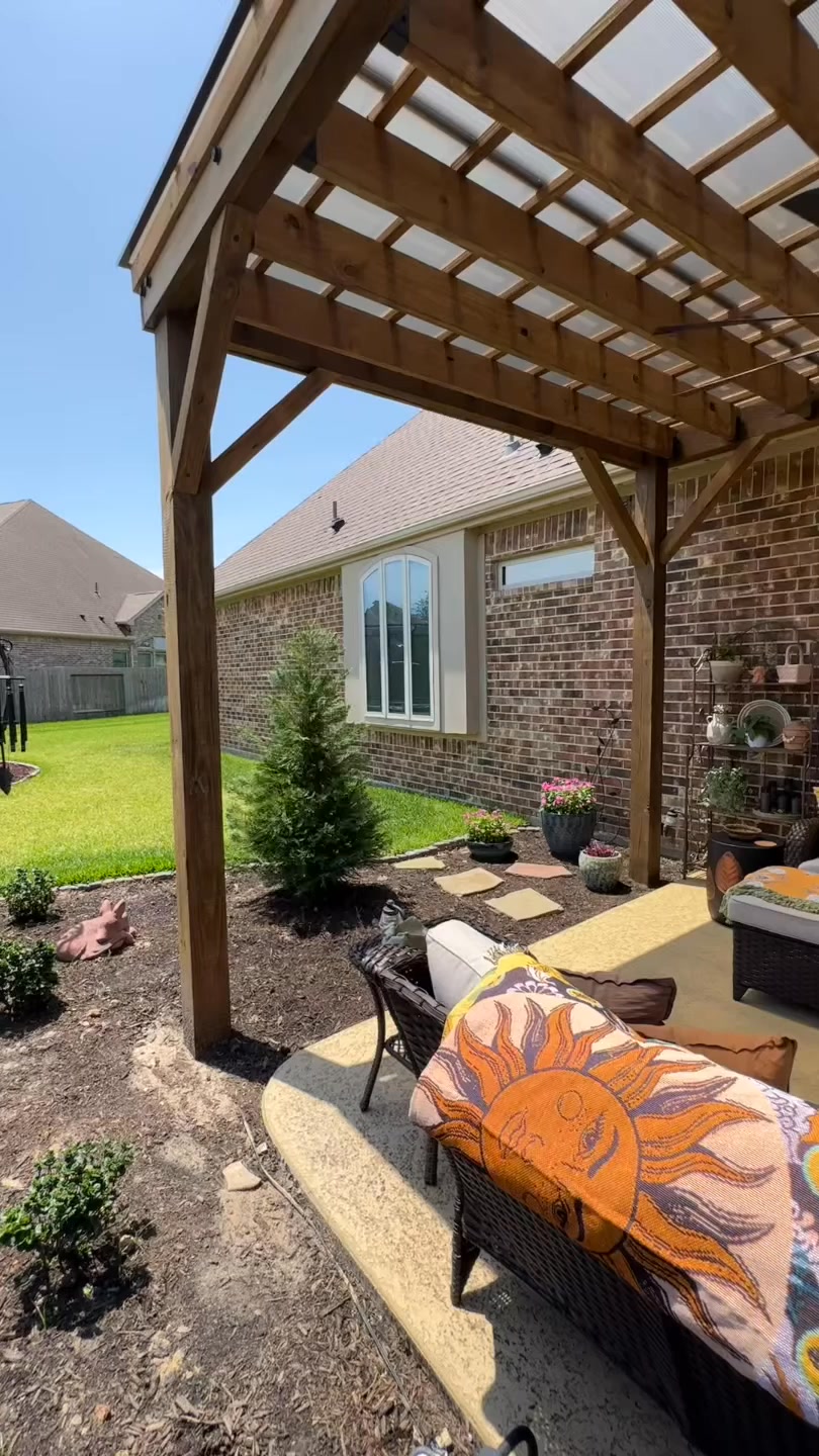 Perfect Palapas Facebook ad: Custom Pergola Installation Near You