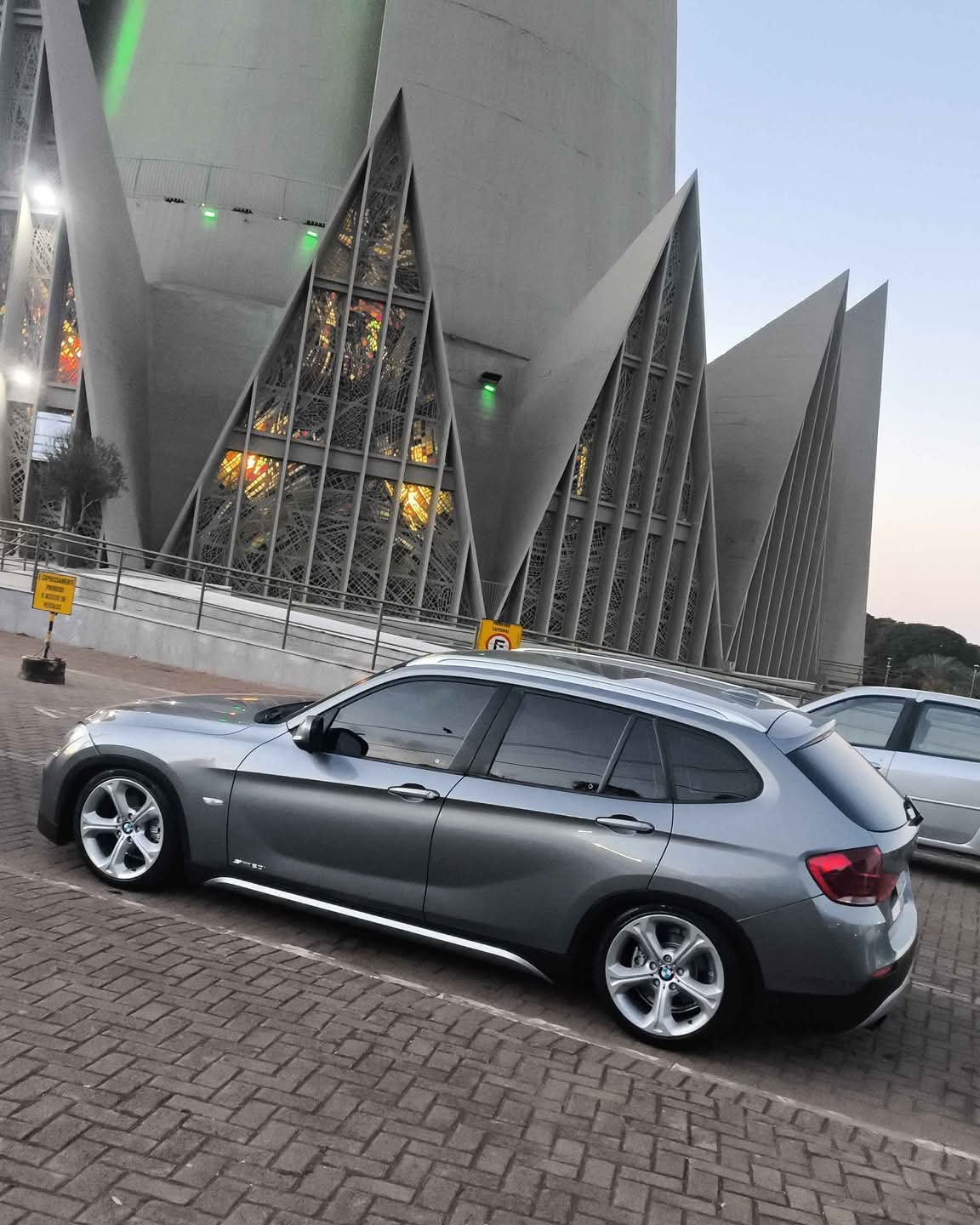 Junior Carreira Facebook ad: 2013 BMW X1
