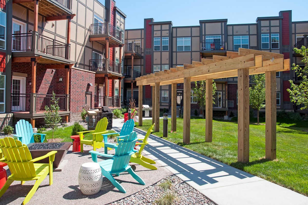 5 Central Facebook ad: Check For Limited Time Leasing Specials!