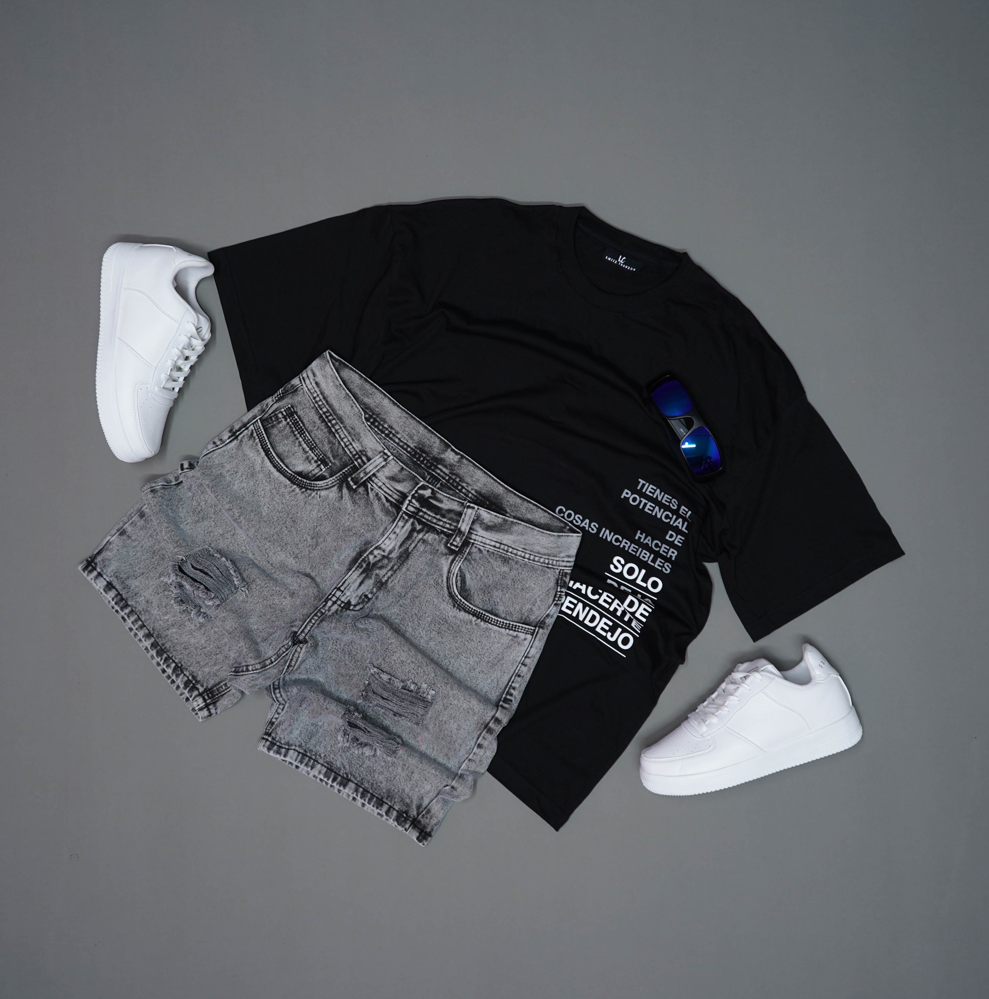 Lucci fashion Facebook ad: OUTFIT POTENCIAL