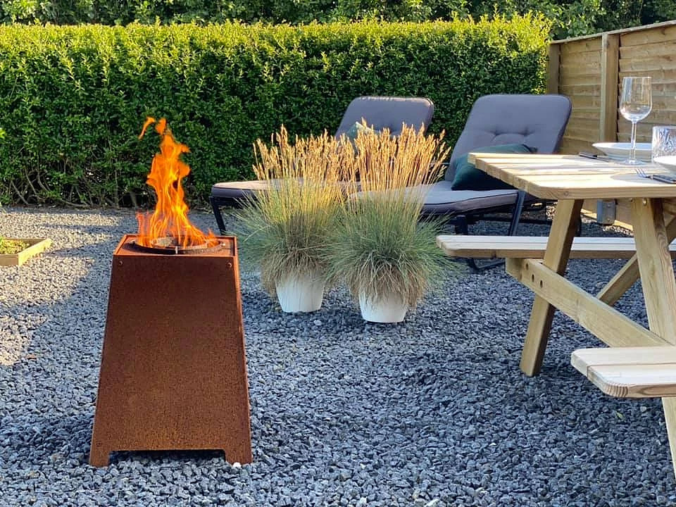 Country Collection Facebook ad: 20% off RRP Ex-Display Deal