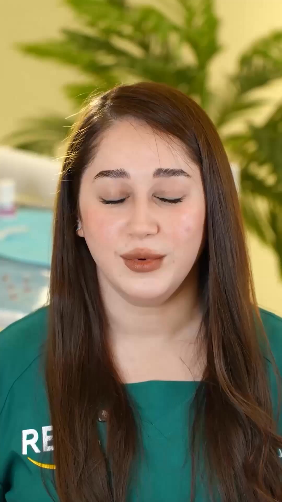 Real Dental Care ريـل لطب الاسنان Facebook ad: تواصلو ويانا هسة - والحجز والمعاينة مجاني