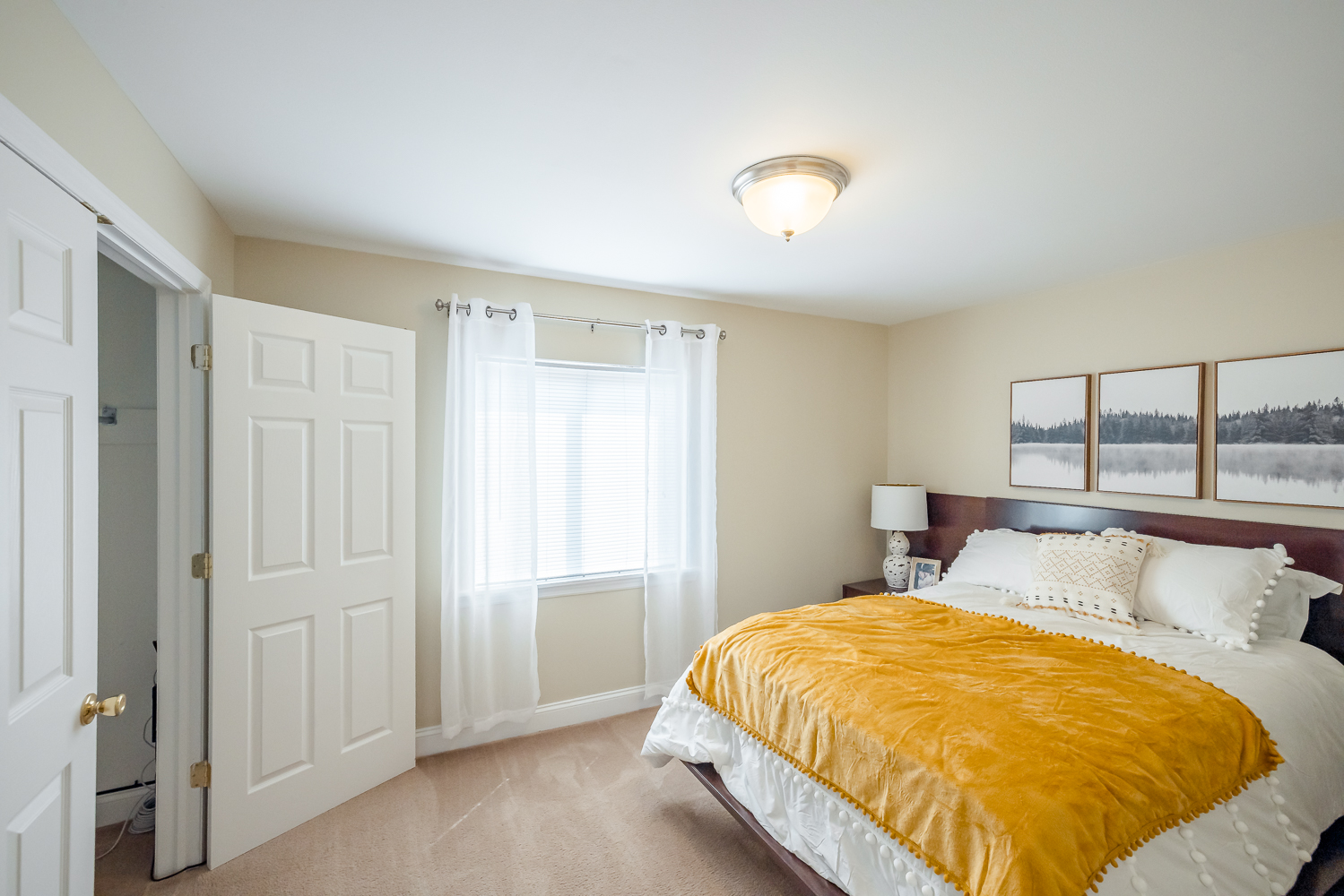 Emerald Gardens Facebook ad: Looking for apartments in Pittsburgh, PA?