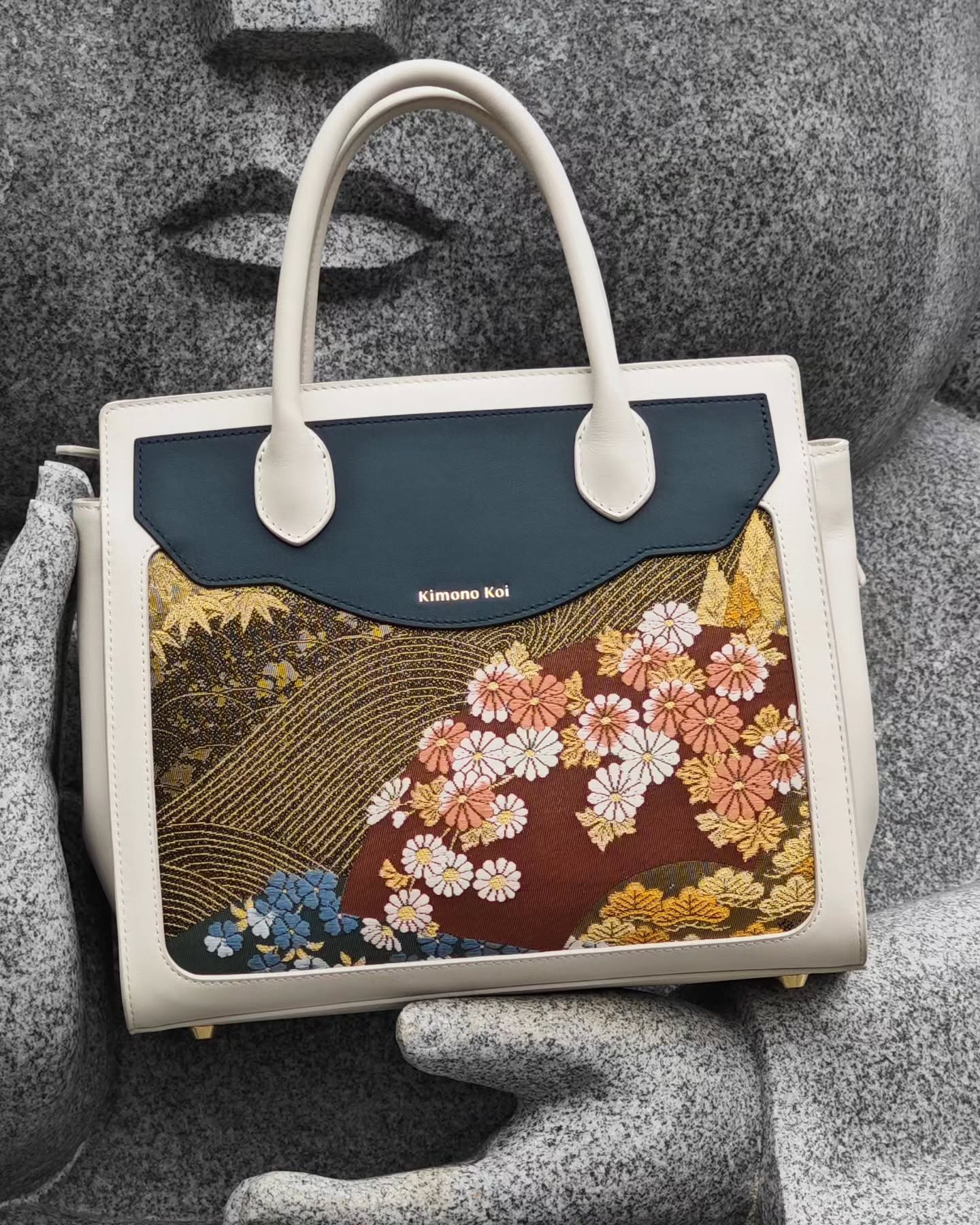 Kimono Koi Facebook ad: Kimono Elegance Purse | Kimono Koi