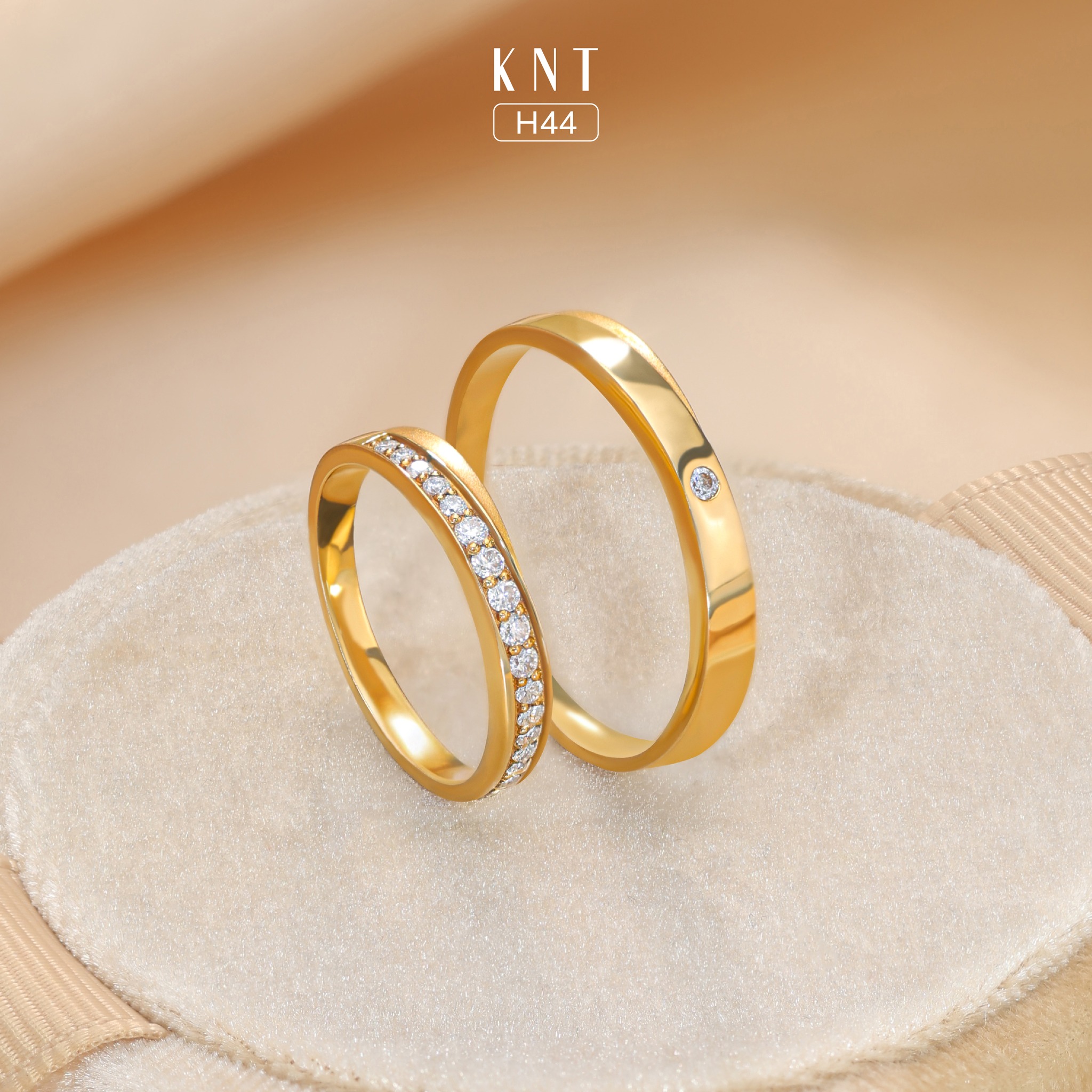 Nhẫn Cưới Kim Ngọc Thủy Facebook ad: Người ta nói: Cứ chọn thứ nhiều người…