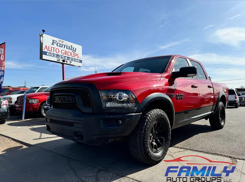 Family Auto Groups LLC Facebook ad: Quien viene por la troca de sus sueños?!?!