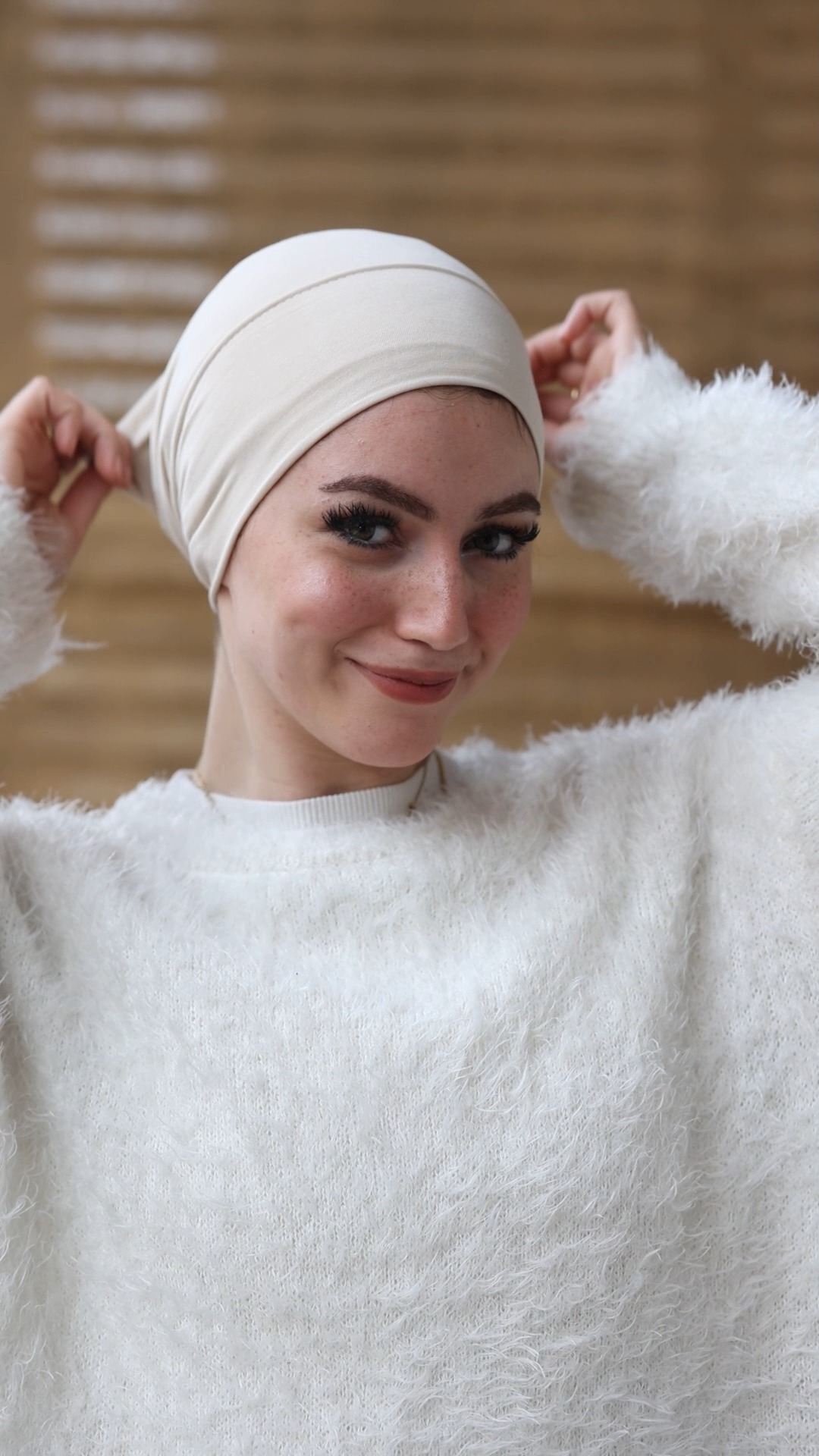 Jamila Scarves Facebook ad: كام مرة البندانا اتزحلقت منك!