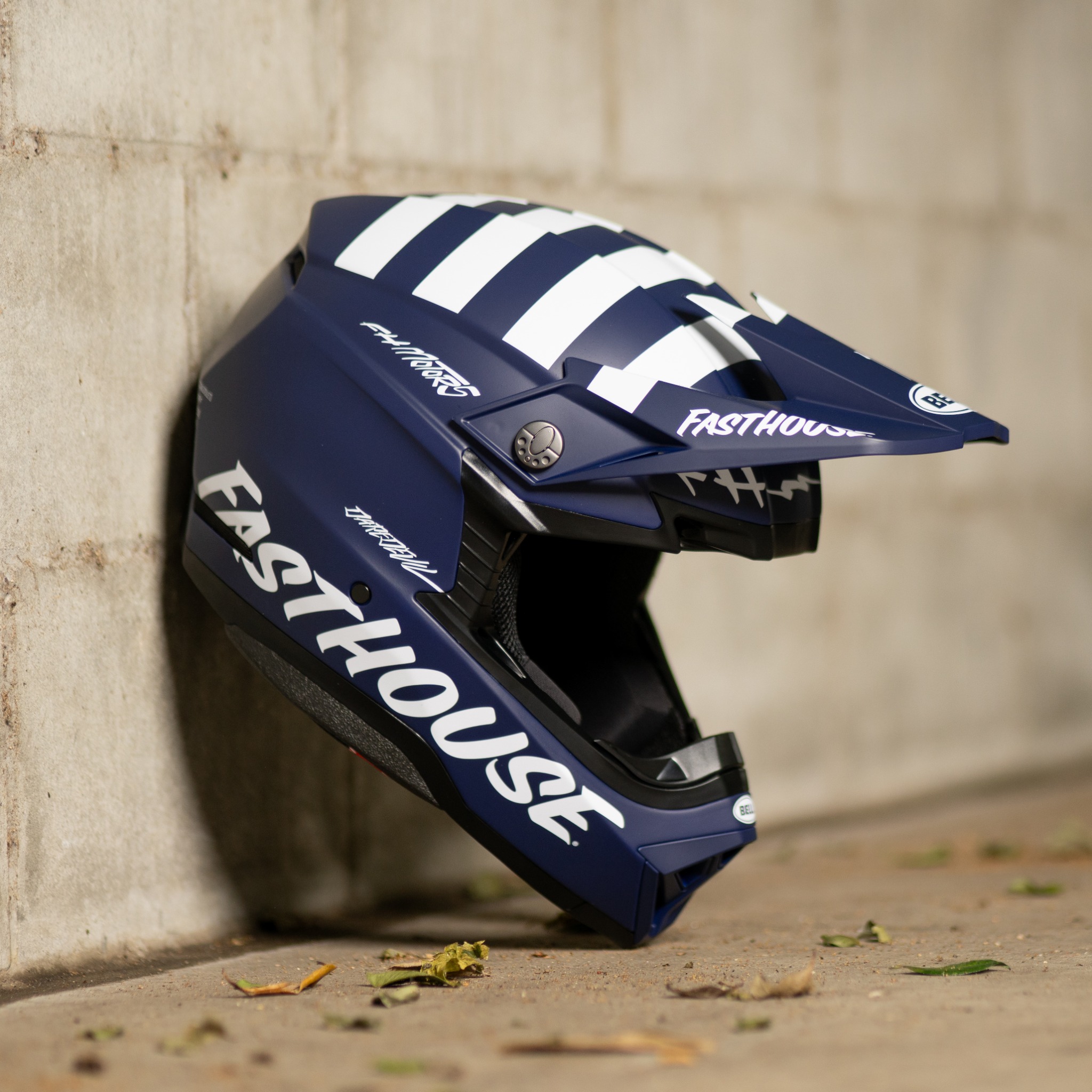 MXstore Facebook ad