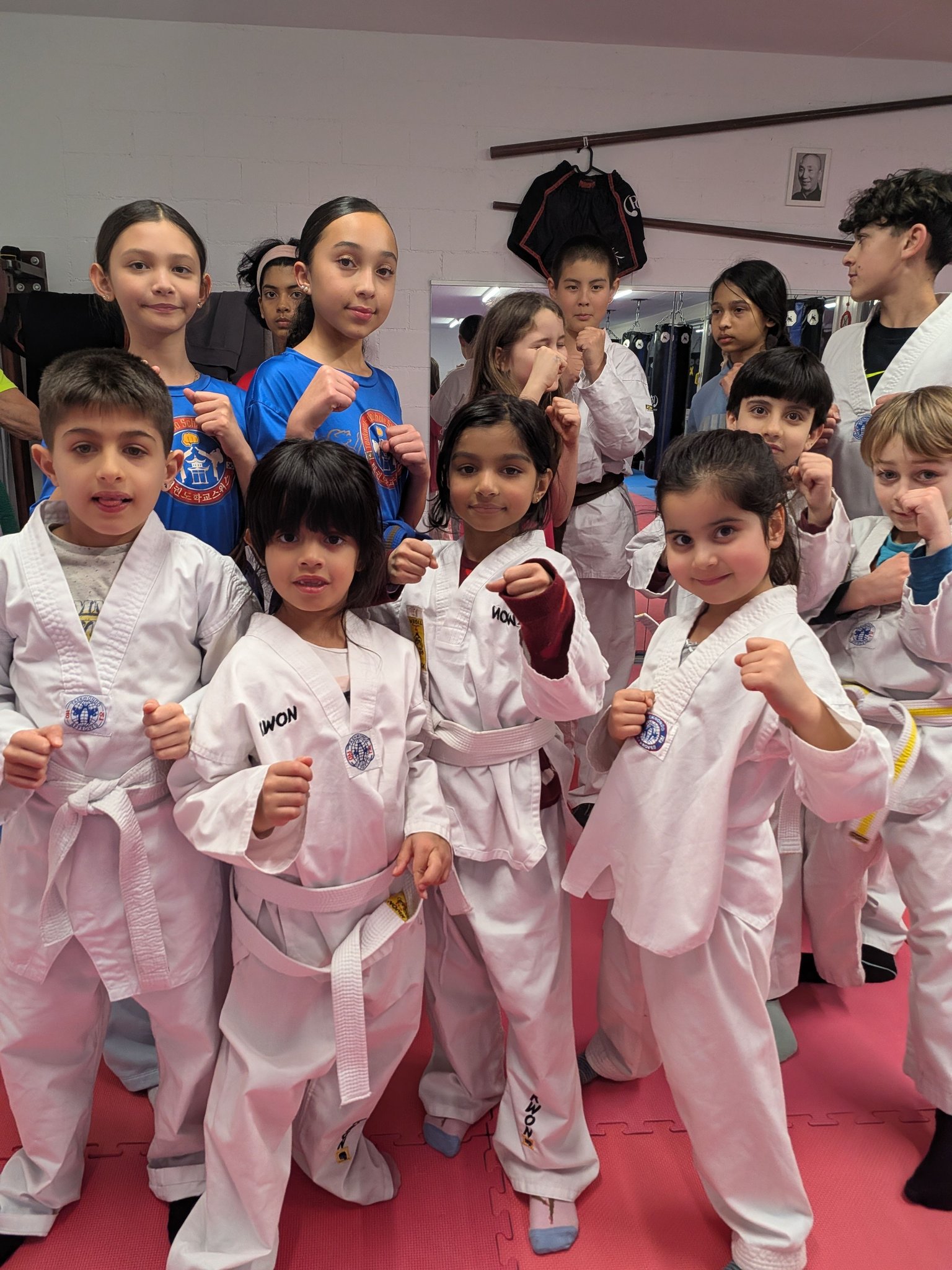 Taekwondo Schule Schweiz - International Swiss Taekwondo School Facebook ad: Neue Kurse in Allschwil,Oberwil,Basel, Reinach, Binningen…