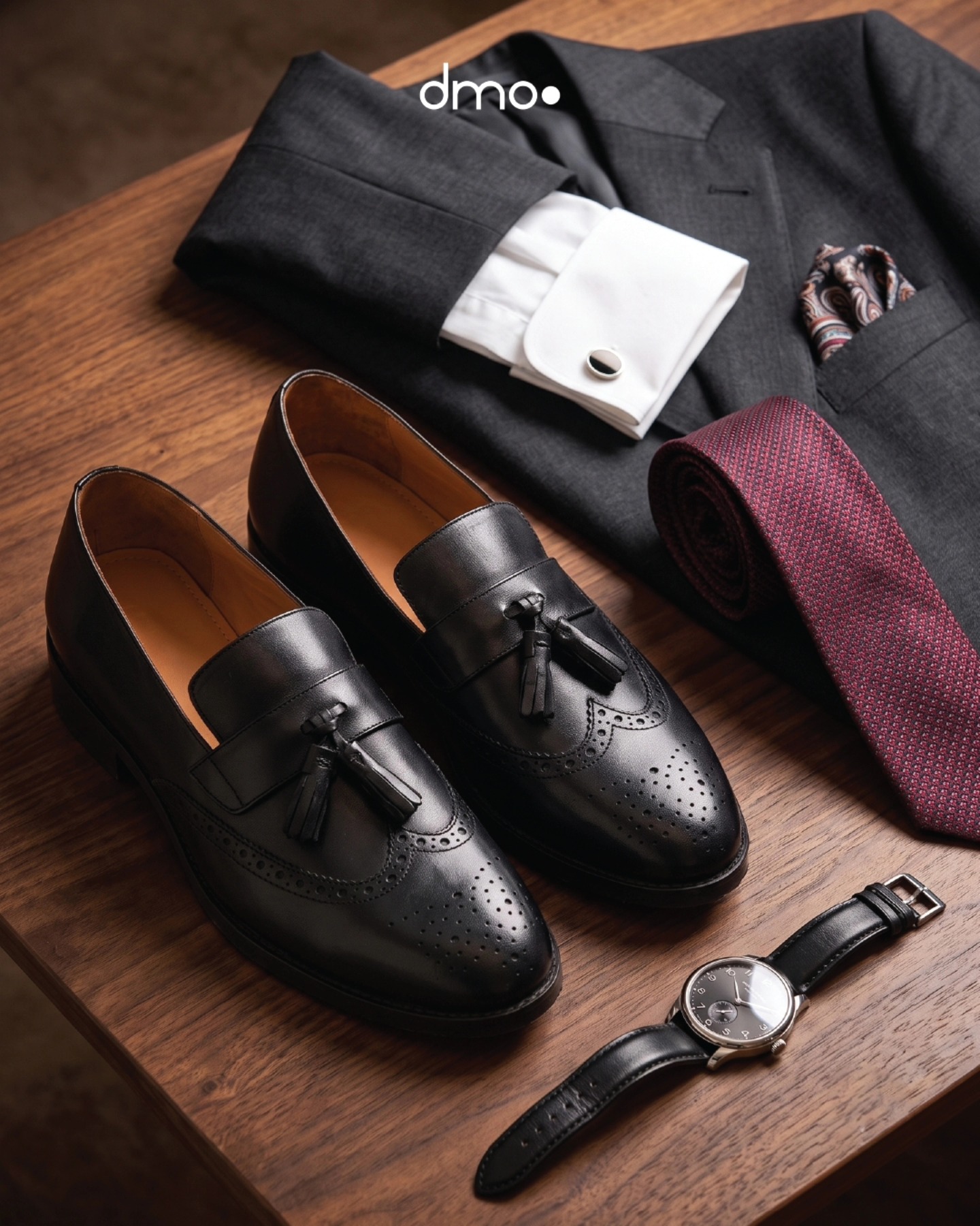 Dmodot Facebook ad: Crafted for the Man Who Means Business.
