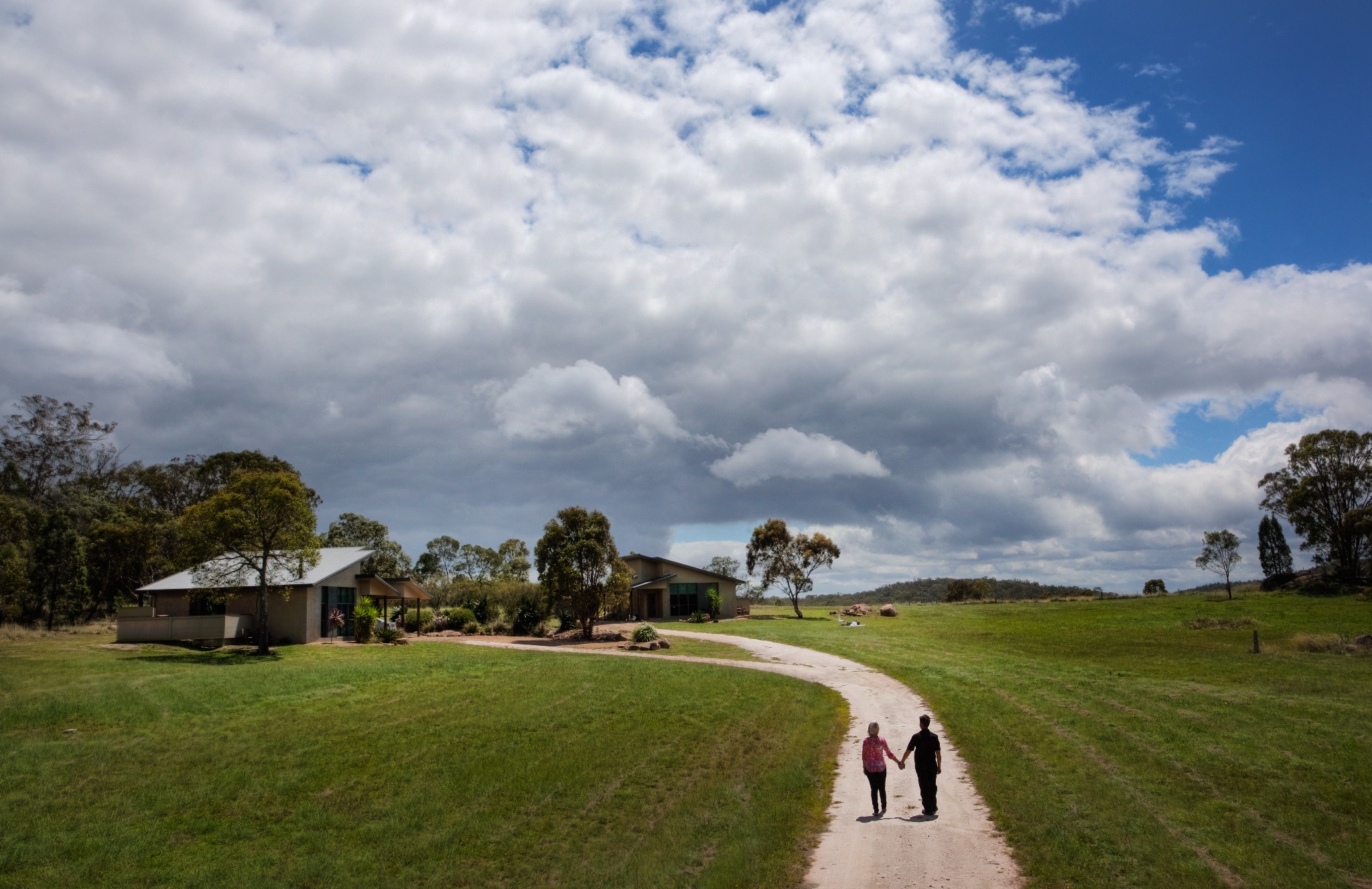 Alure Stanthorpe Facebook ad: Escape. Relax. Indulge