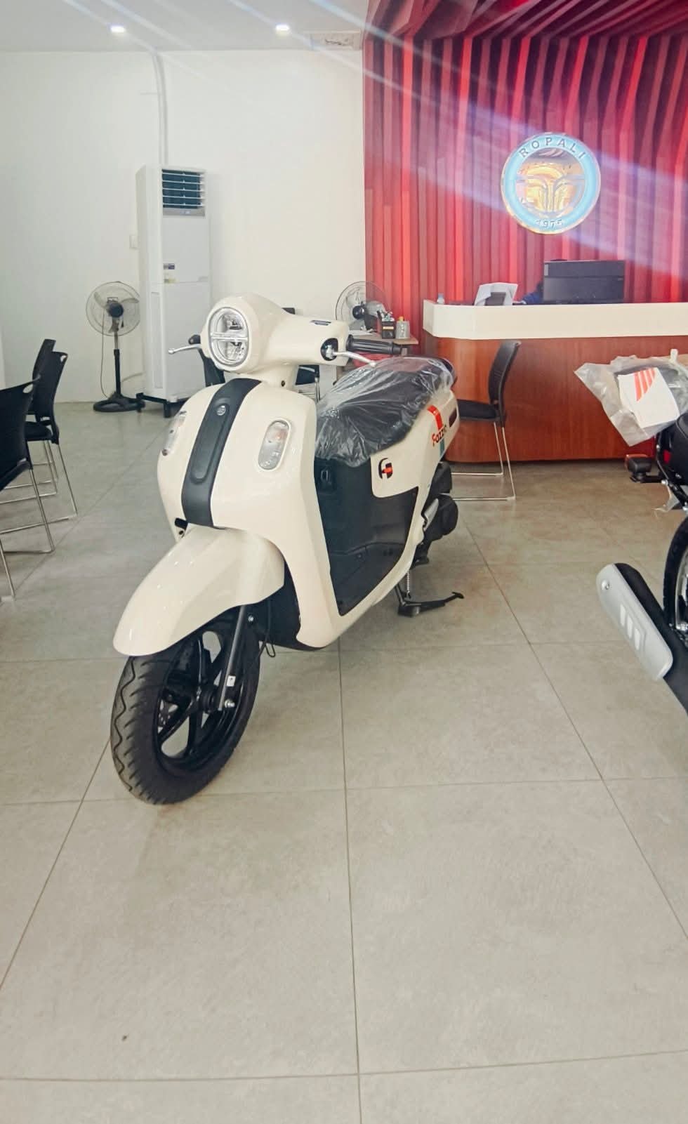 Ropali Motorcycles - Imus City, Cavite Branch Facebook ad: Merry ang Pasko, Mega ang Discount sa Ropali!