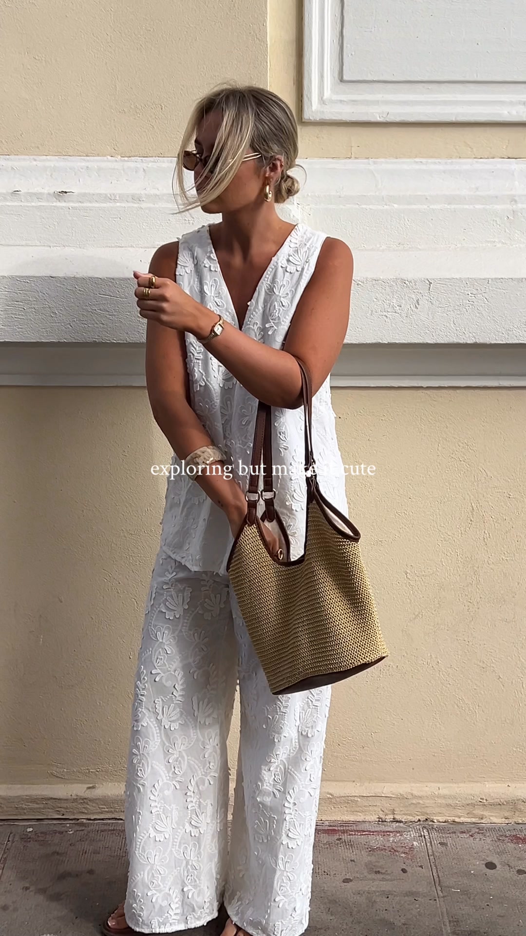 SABO Facebook ad: Gorgeous! This top is great it goes with…