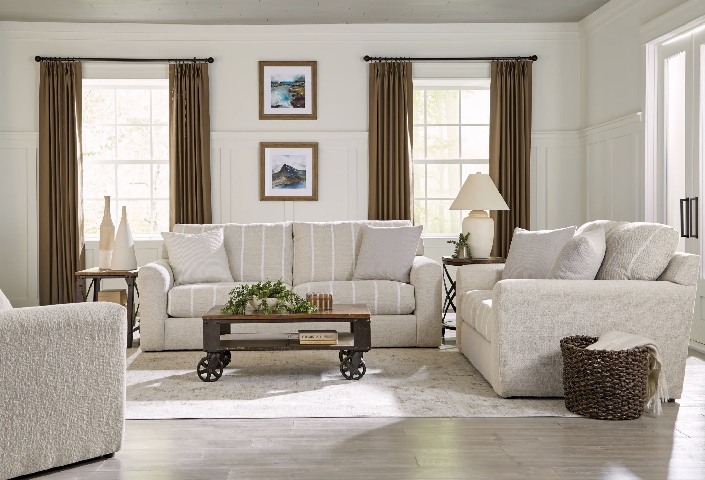 Lavoda Home Furniture Facebook ad