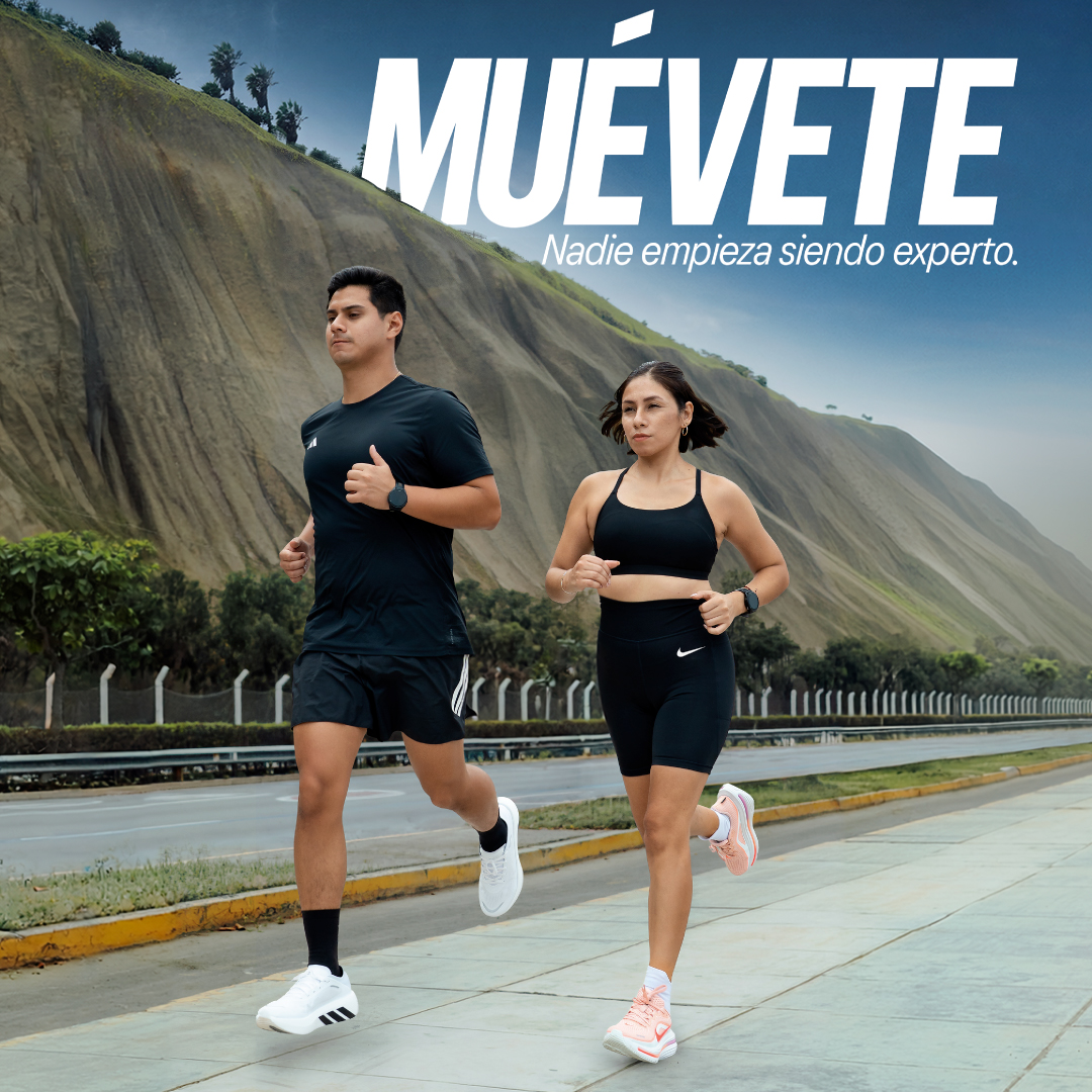 Triathlon Sport Facebook ad: Visita Nuestras Tiendas Hoy