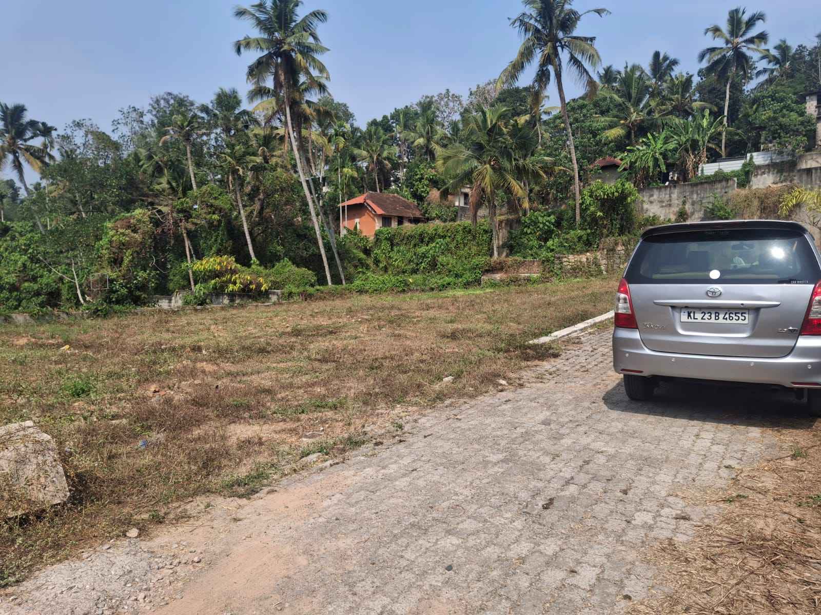 Raji Venugopal Facebook ad: 6 to 10 Cents residential plots near St Thomas Mukkolakkal…