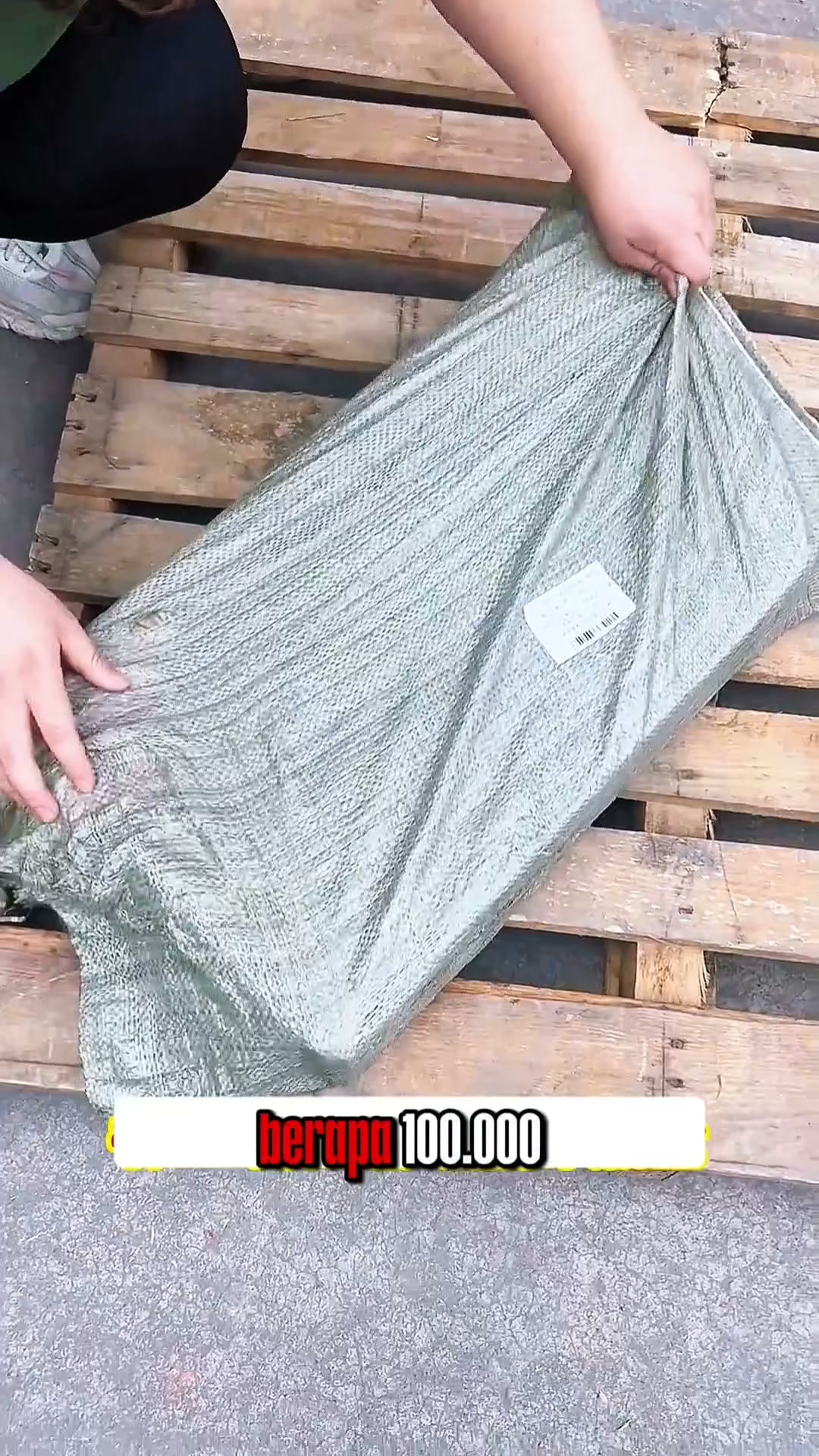 Shopee Facebook ad: Cek produk belinya di sini https://s.shopee.co.id/2VqJywfQvv